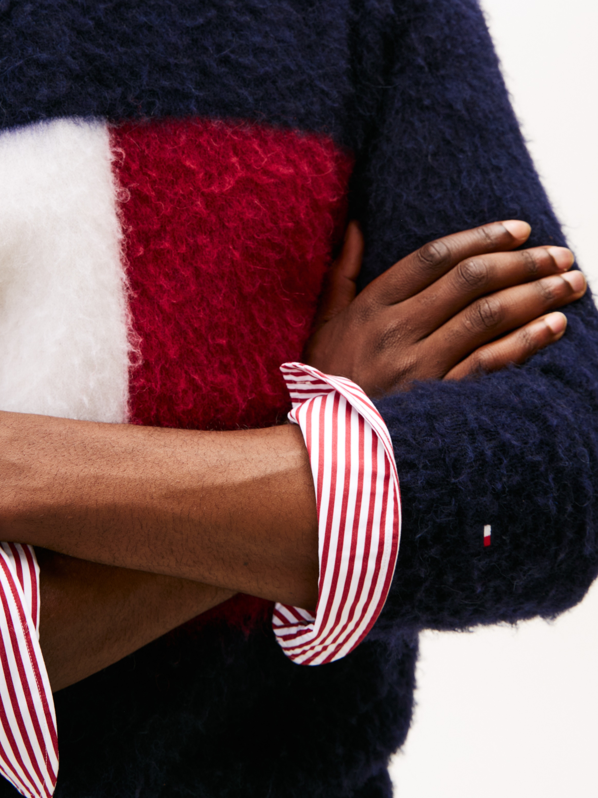 Tommy Hilfiger Strickpullover »ALPACA BLEND BIG FLAG CREW NECK« Regular fit