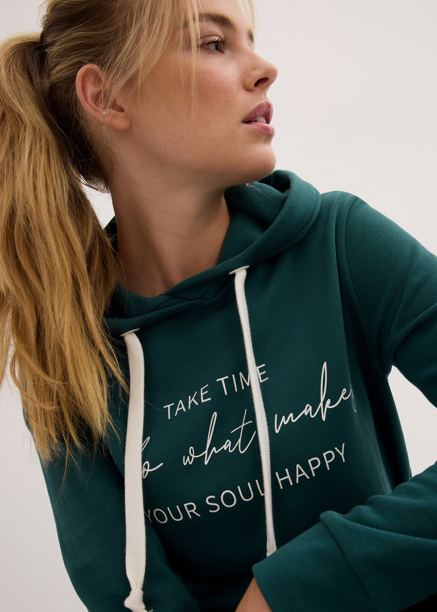 bonprix Jogginganzug »Jogginganzug mit Long-Sweatshirt und Leggings (2-teilig)« zweiteiliges Set, extra langes Sweatshirt, knöchelfreie Leggings