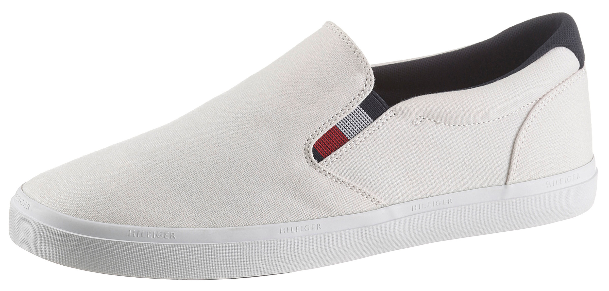 TOMMY HILFIGER Slipper »ESSENTIAL SLIP ON CHAMBRAY VULC«, mit gestreiften Gummizügen