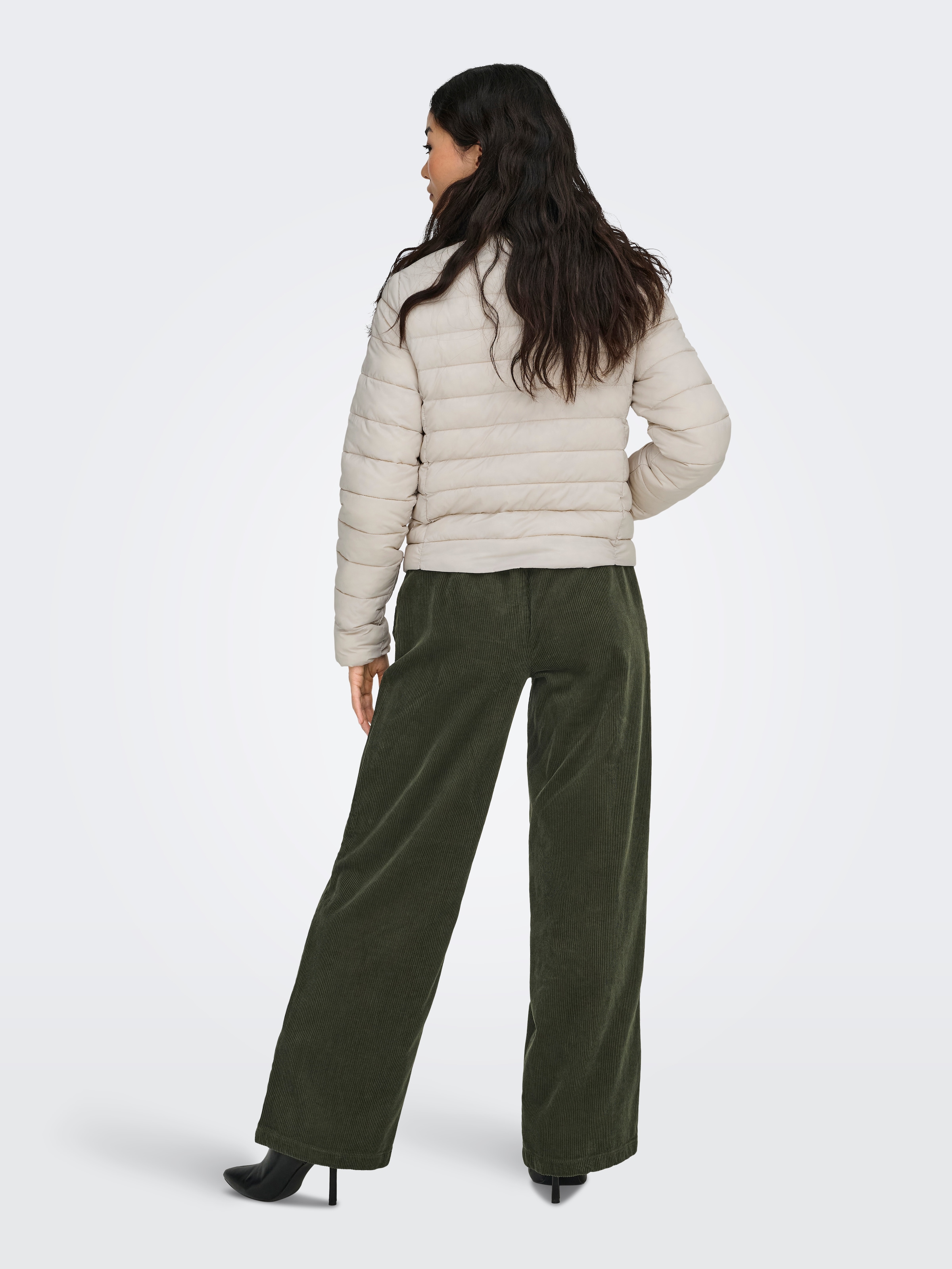 ONLY Steppjacke »ONLTAHIA LW QUILTED JACKET OTW NOOS« ohne Kapuze Kunstfaser