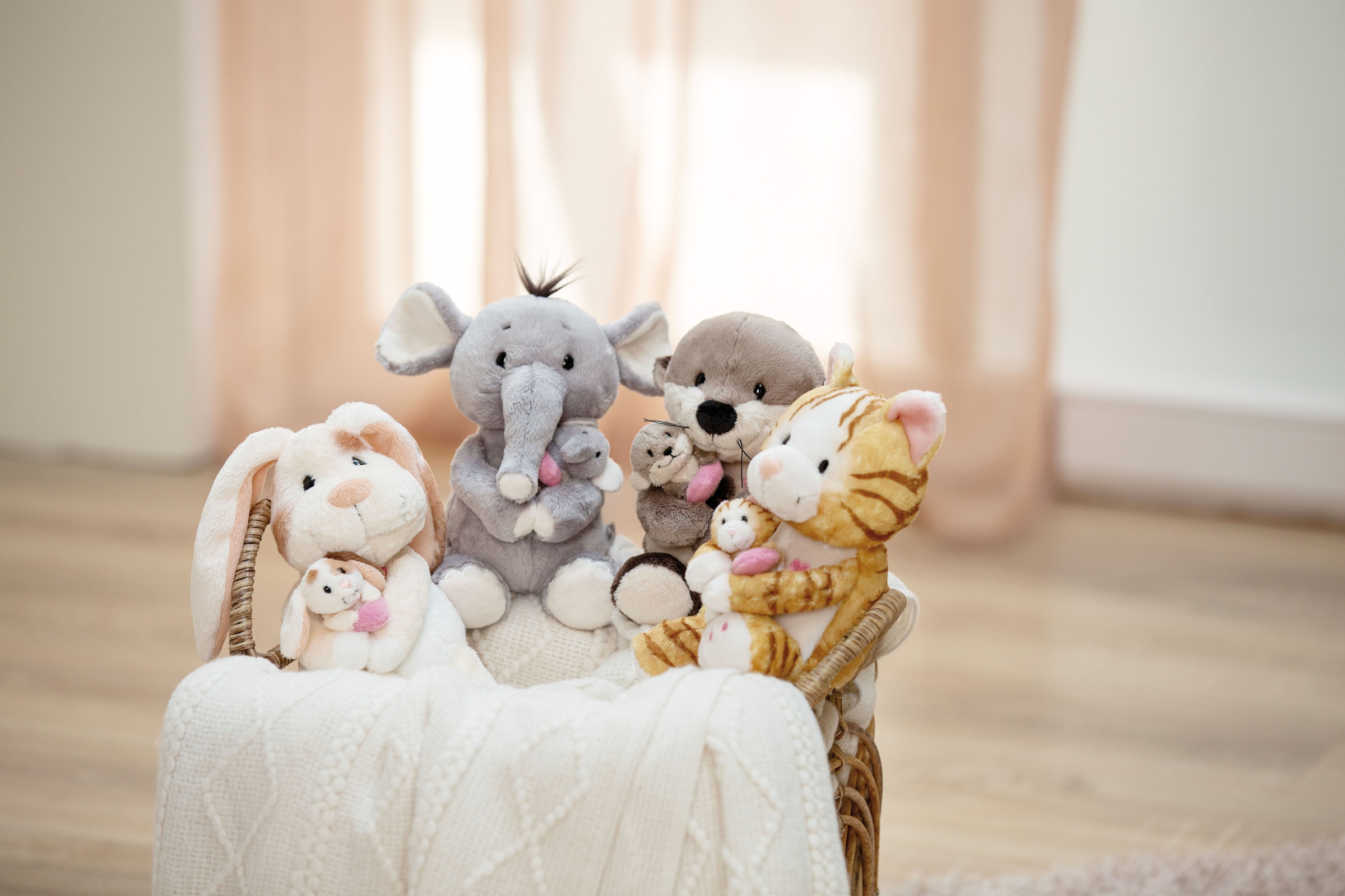 Nici Kuscheltier »Little & Me, Elefant 20 cm mit Kind 6 cm« 2in1: Kuscheltier Mama mit Kuscheltier Baby