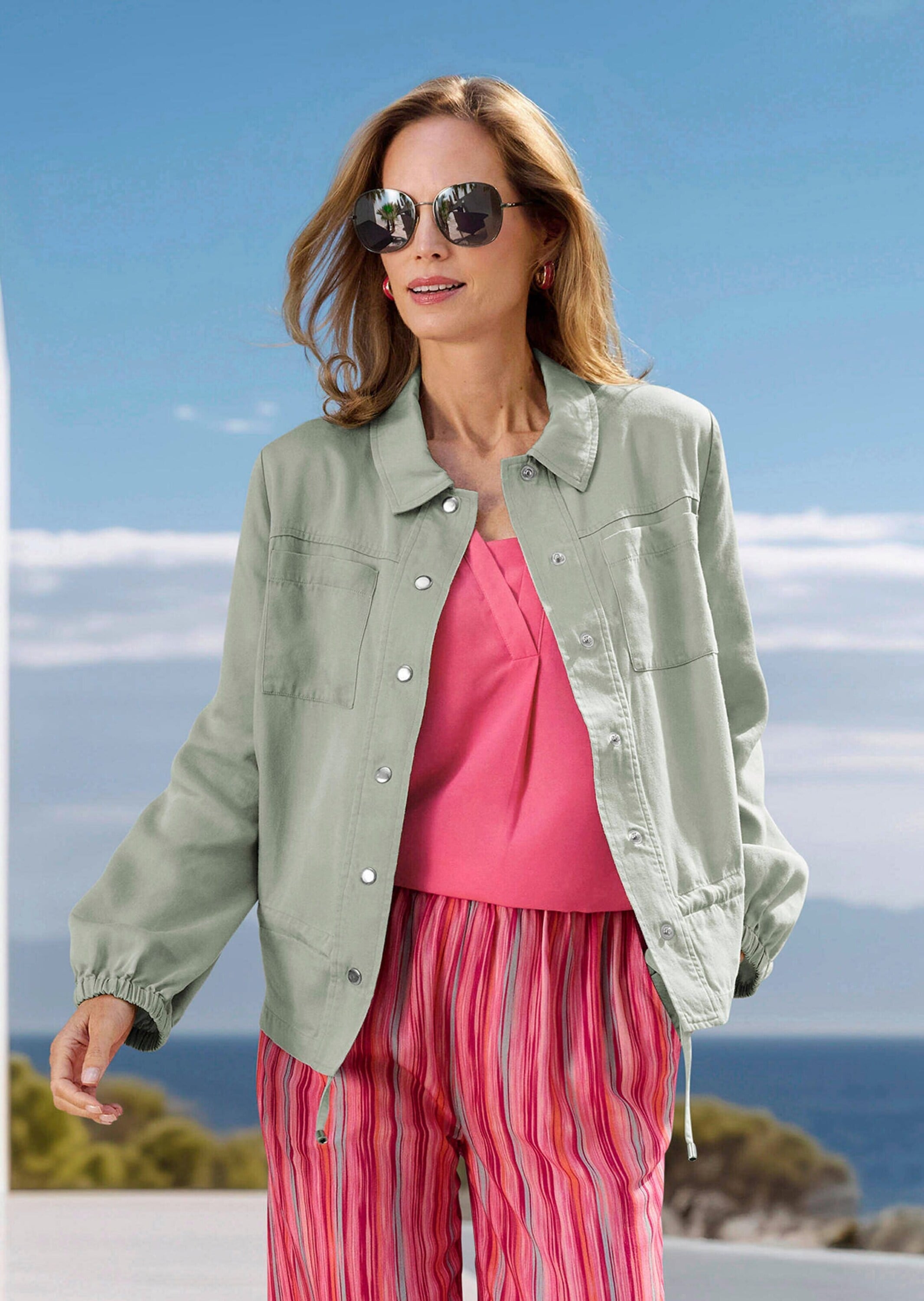 GOLDNER Kurzjacke »Kurzgröße Freizeitjacke mit Hemdkragen« Tunnelzug in der Taillie