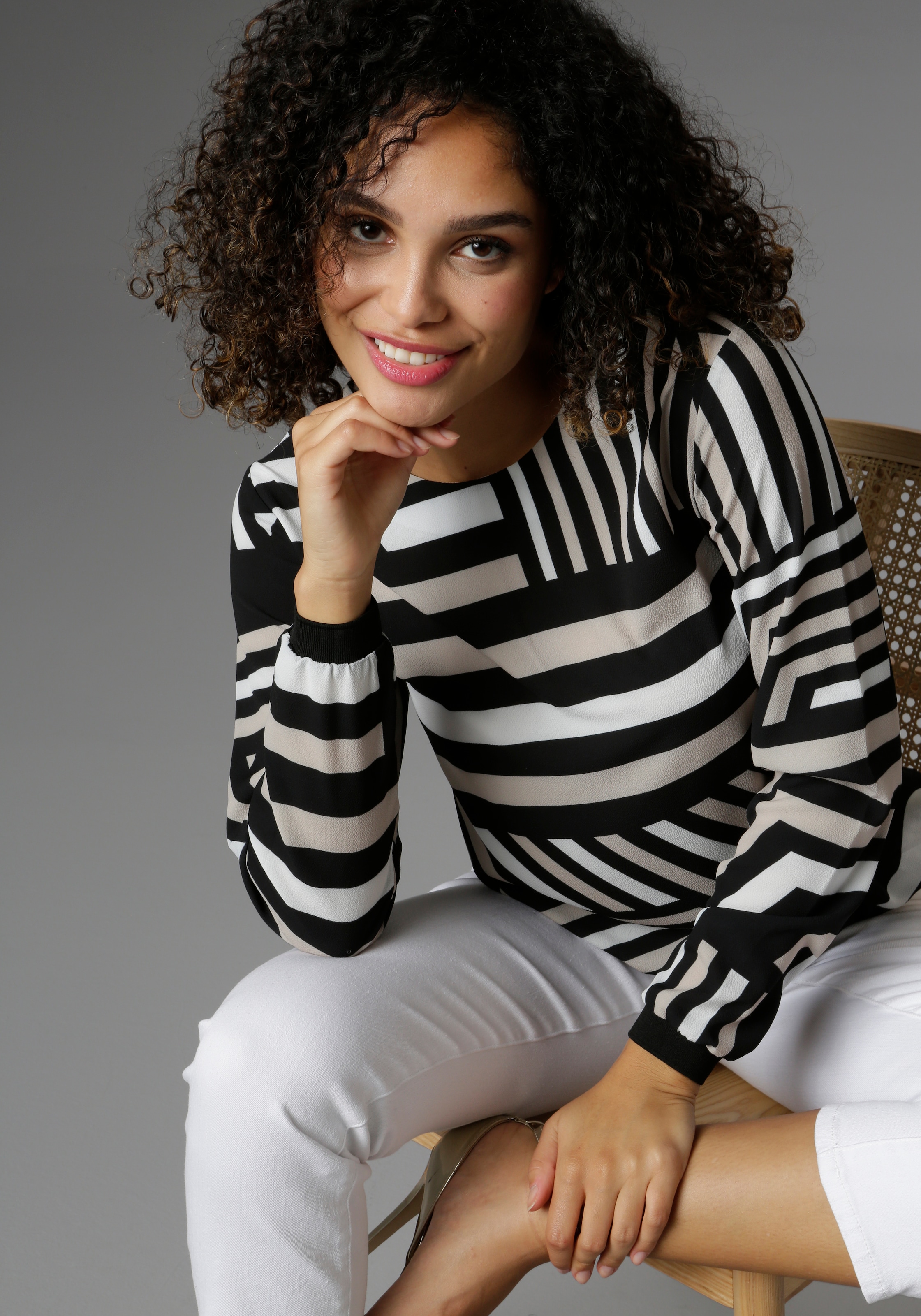 Aniston Selected Shirtbluse mit grafischem Muster in schwarz-weiß, Größe 34