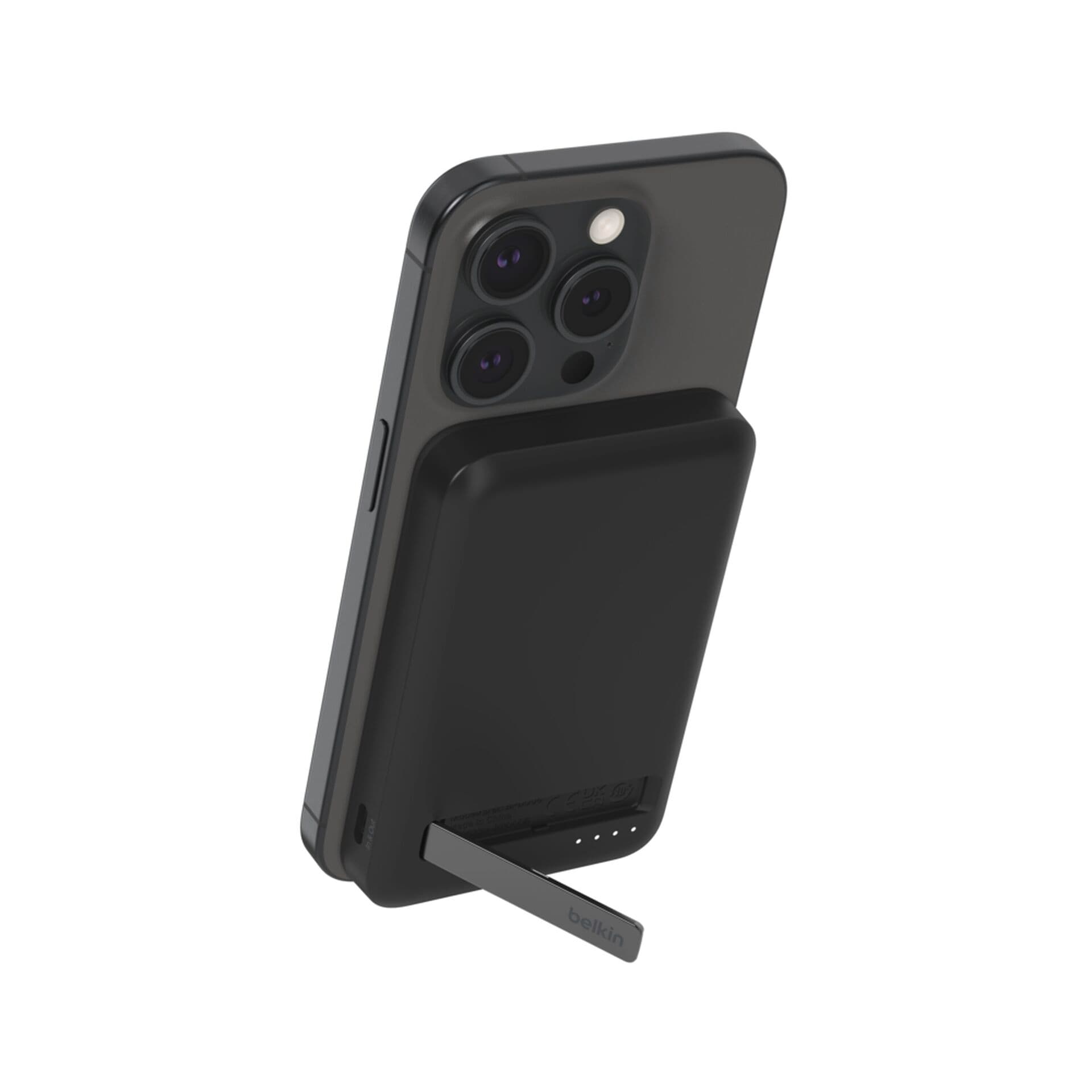 Belkin Powerbank »BoostCharge Pro magnetische Powerbank mit Qi2 (15 W) 5K« Belkin Pro Magnetische Powerbank mit Qi2,15 W,5K, weiß