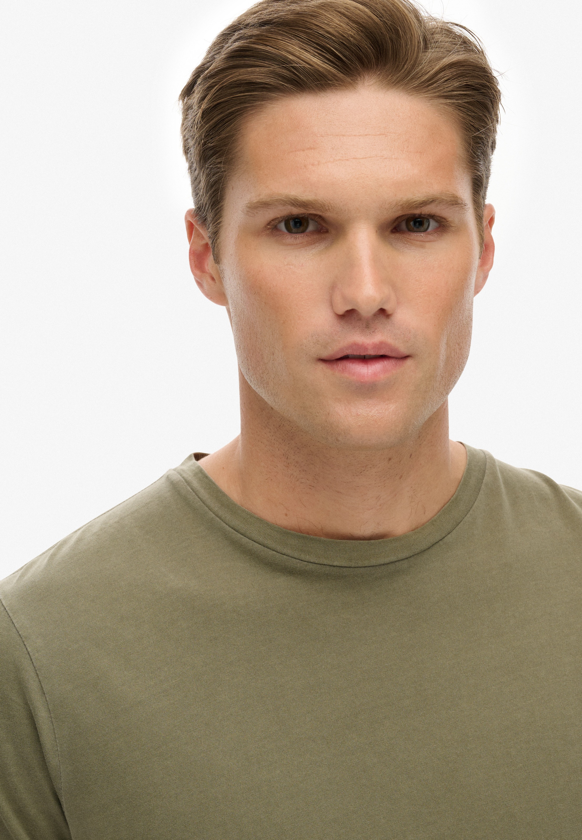 Superdry Rundhalsshirt »CLASSIC ESSENTIAL TEE«