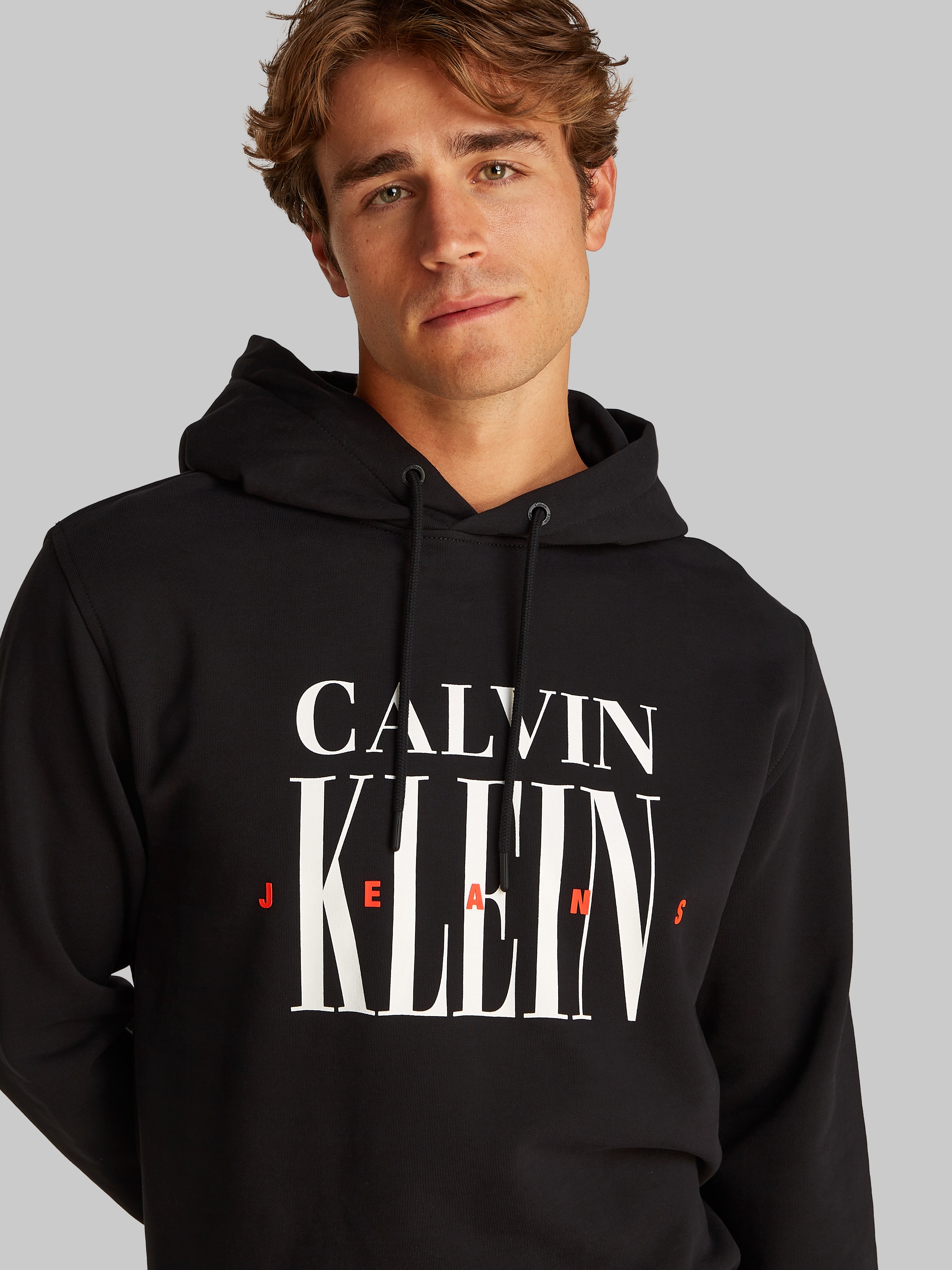 Calvin Klein Jeans Hoodie »SERIF FONT GRAPHIC HOODIE«, mit großem Logodruck