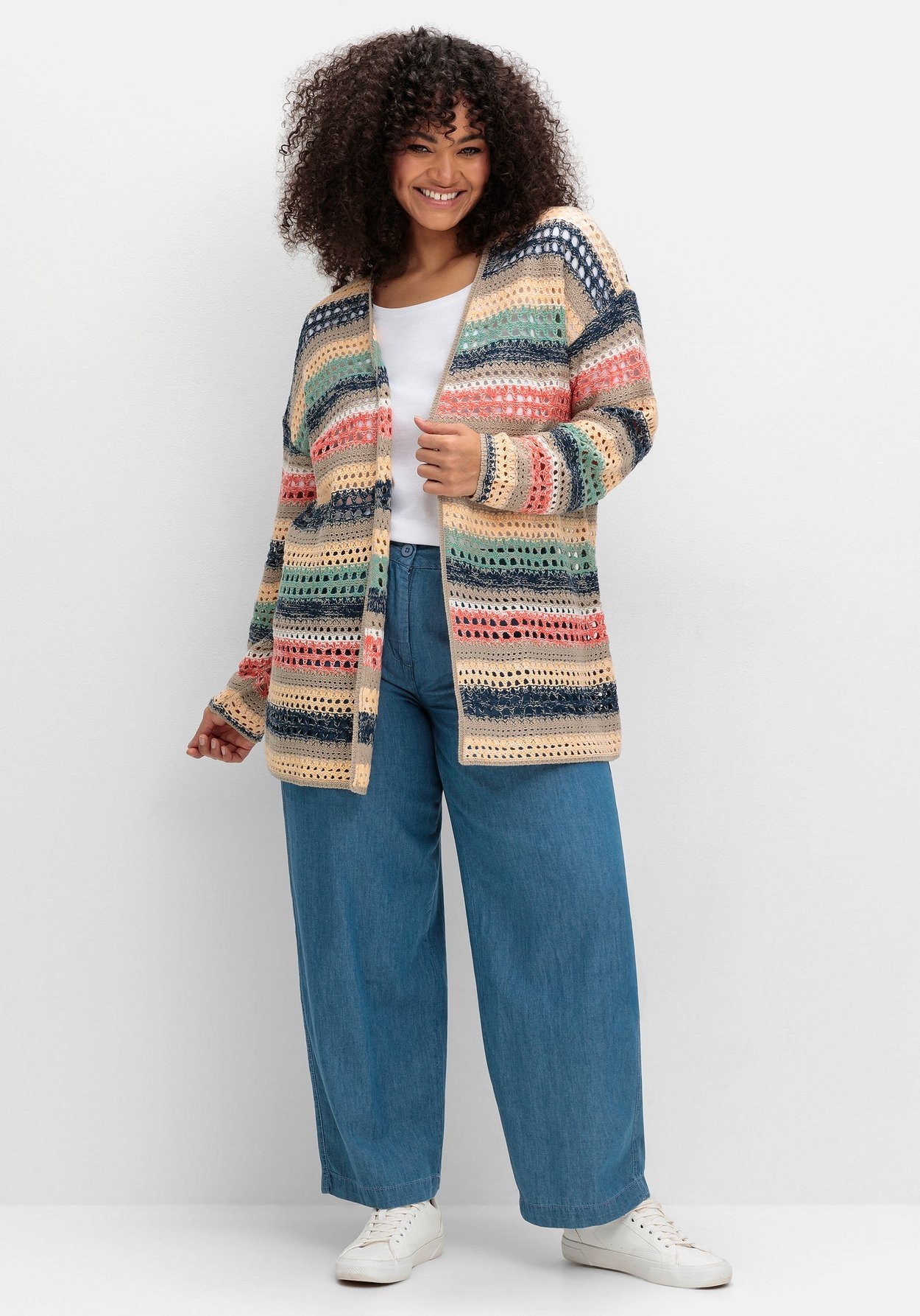Sheego Strickjacke »Ajour-Strickjacke mit Blockstreifen, in offener Form«