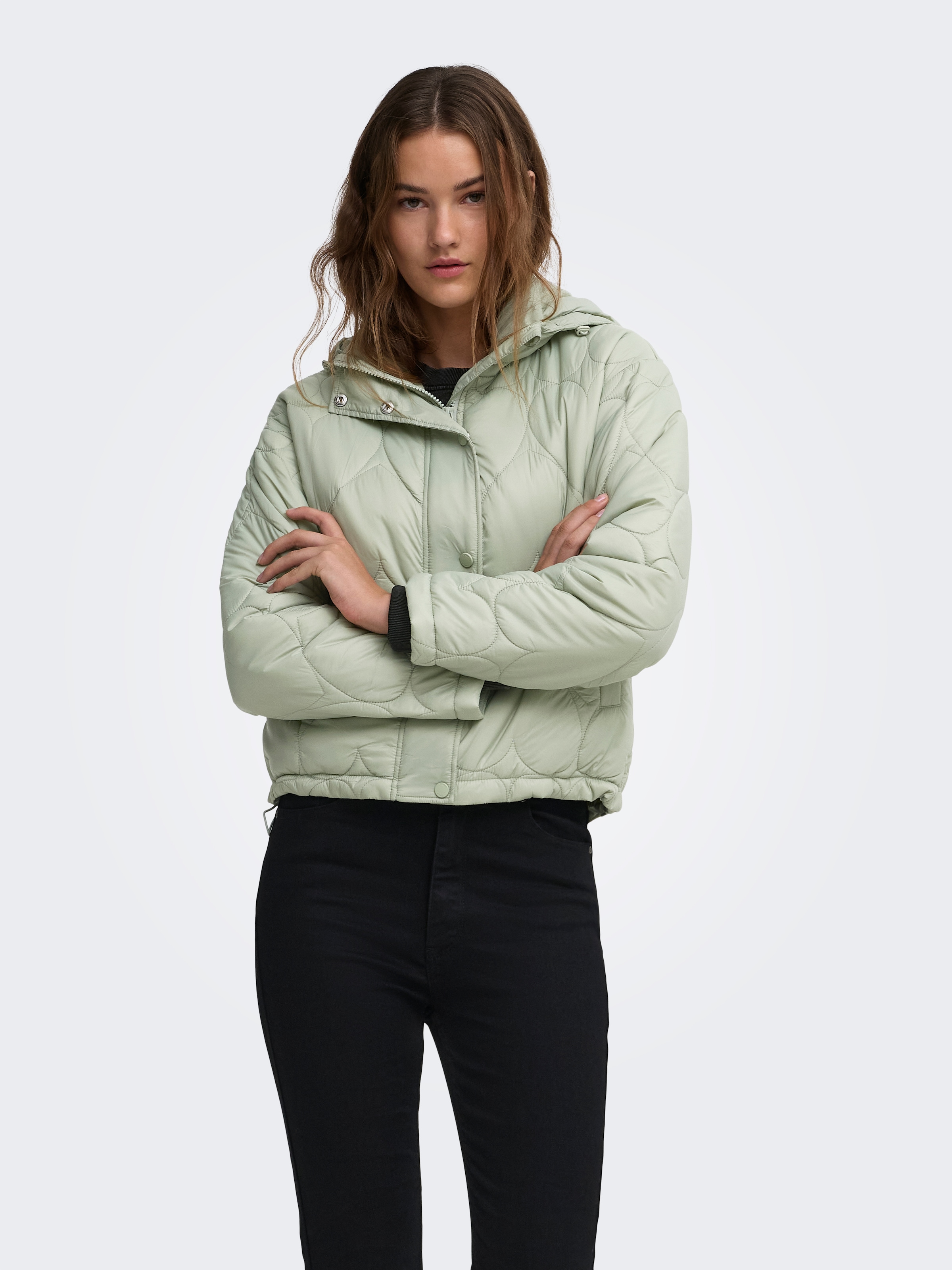 ONLY Steppjacke »ONLTAHIA LW HEART HOOD JACKET CC OTW« mit Kapuze Kunstfaser