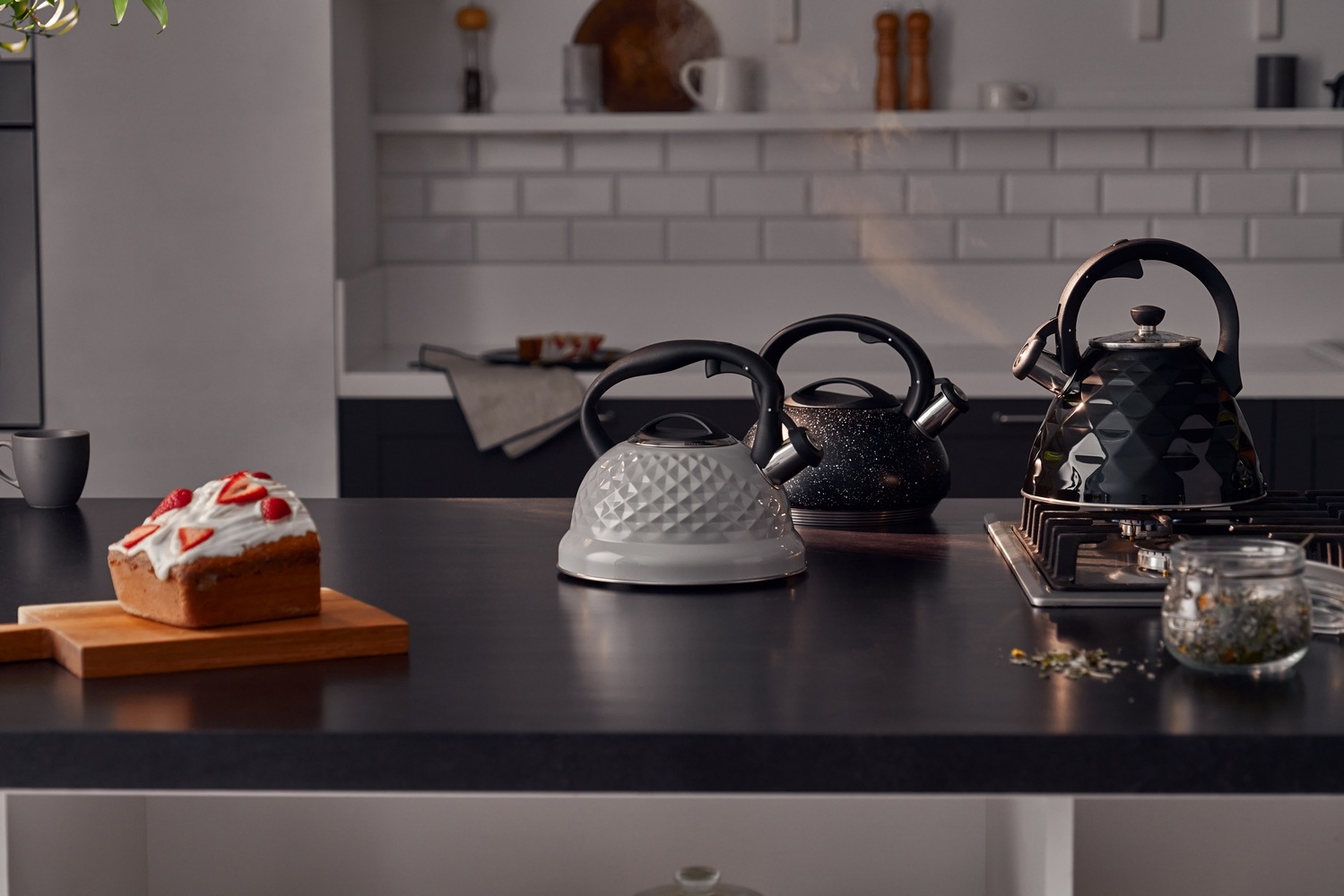 RESTO Kitchenware Wasserkessel »Almaaz, im Geschenkkarton« 2 Stk. tlg. Edelstahl 18/10