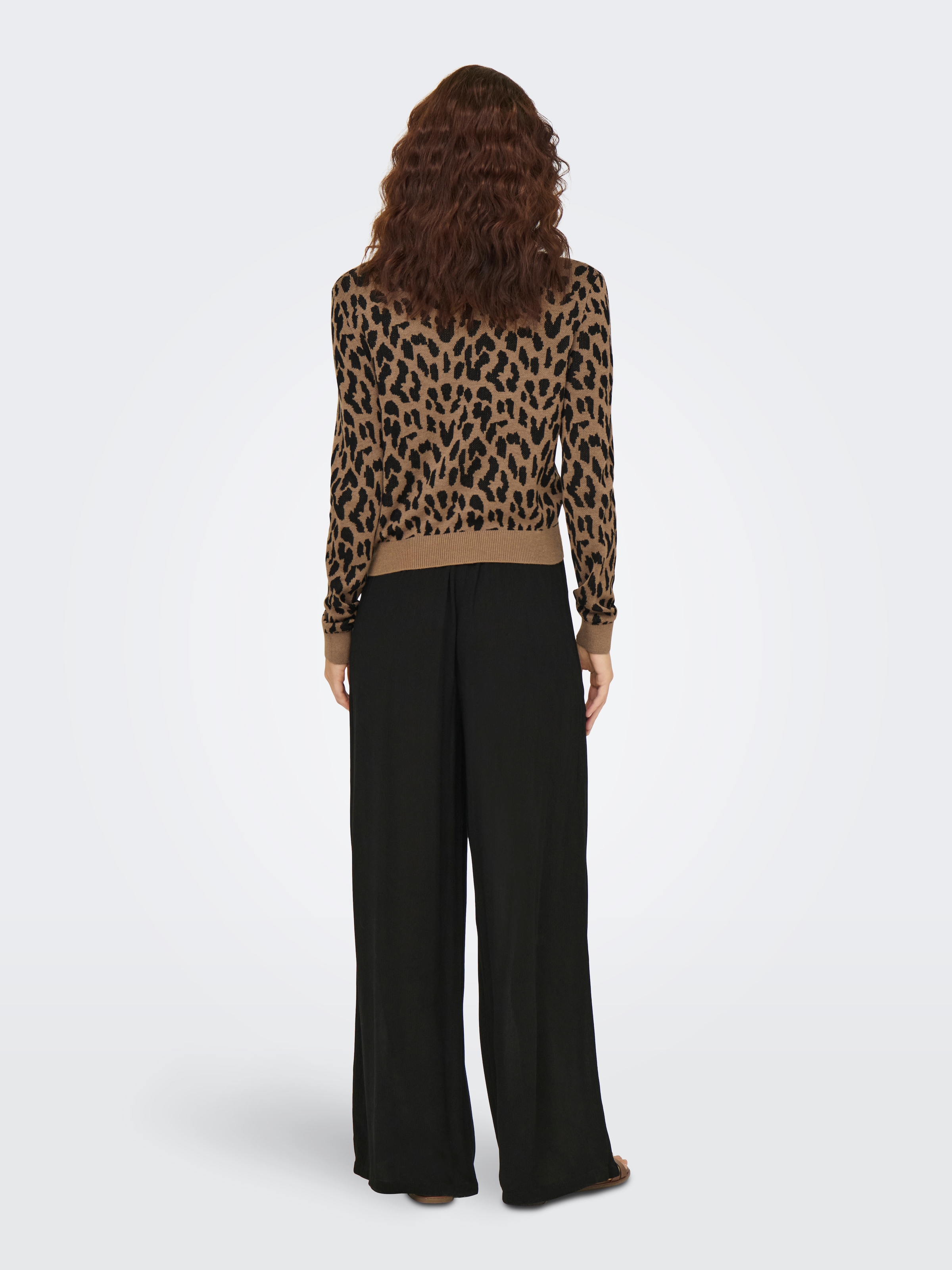 ONLY Rundhalspullover »ONLVIENNA LS JQ LEO O-NECK CC KNT«