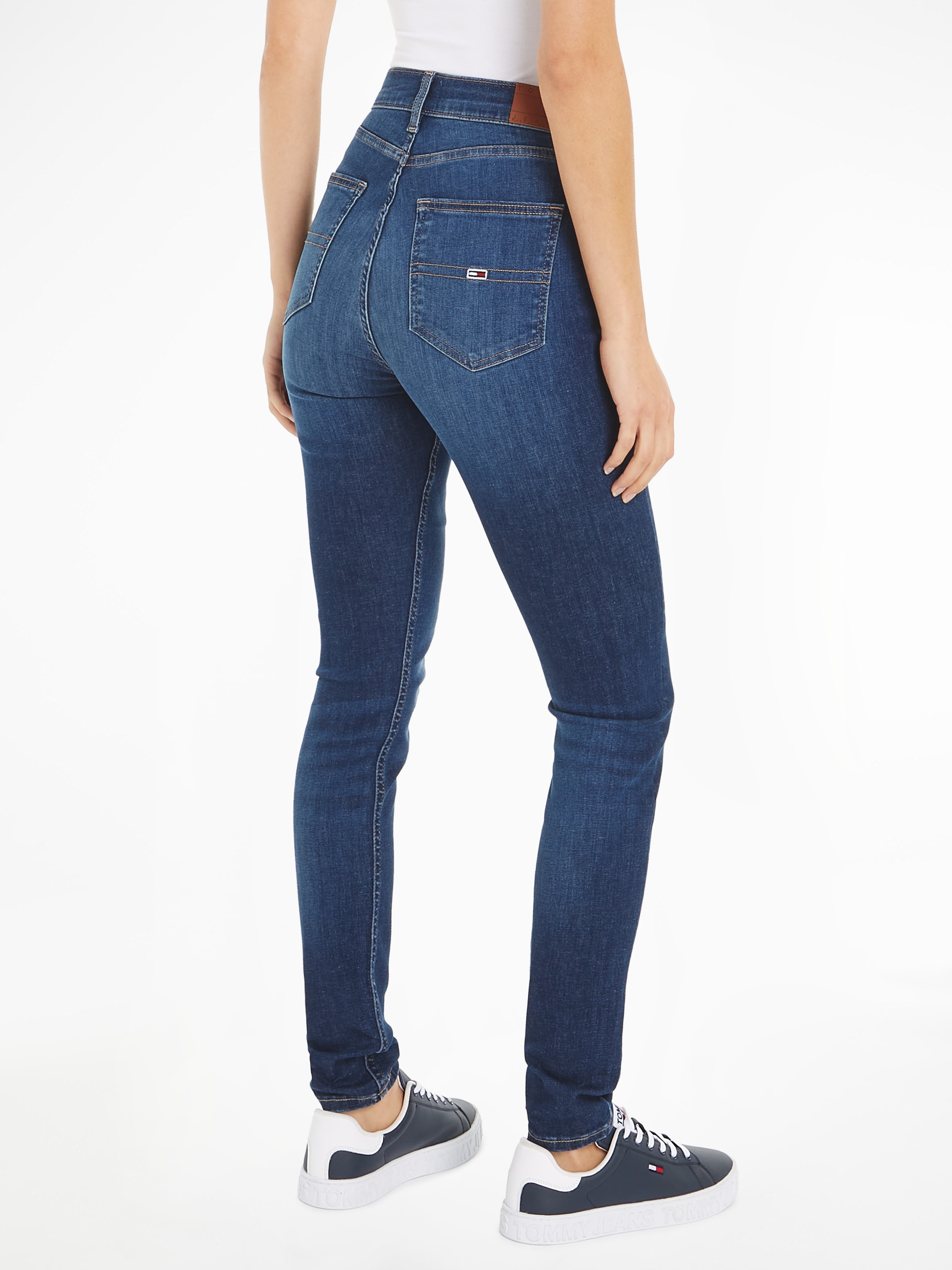 Tommy Jeans Skinny-fit-Jeans »Sylvia High Rise Skinny«, mit Logo-Badge