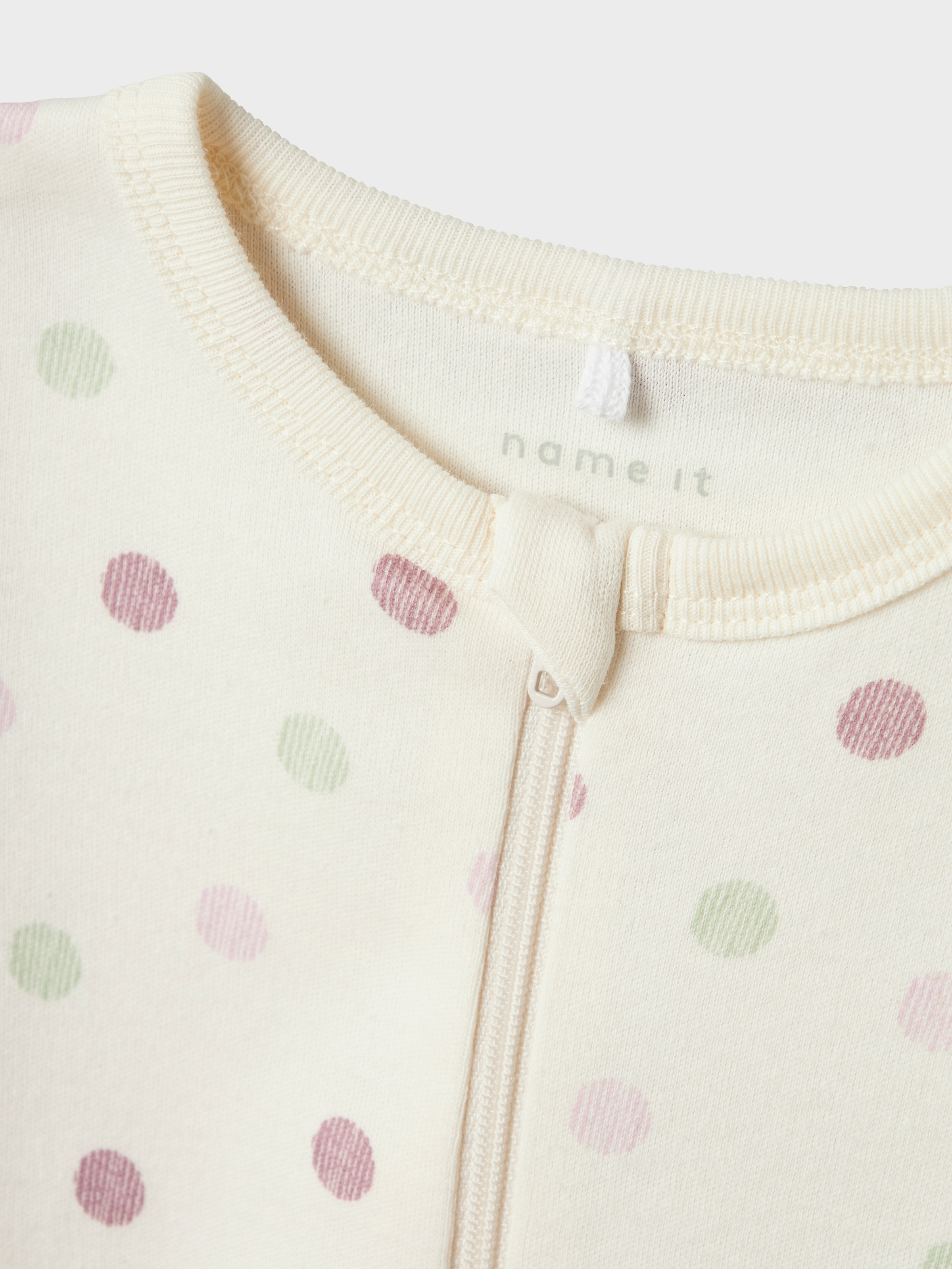 Name It Schlafanzug »NBFNIGHTSUIT 2P ZIP FF JET DOT NOOS« Packung, 2 tlg.