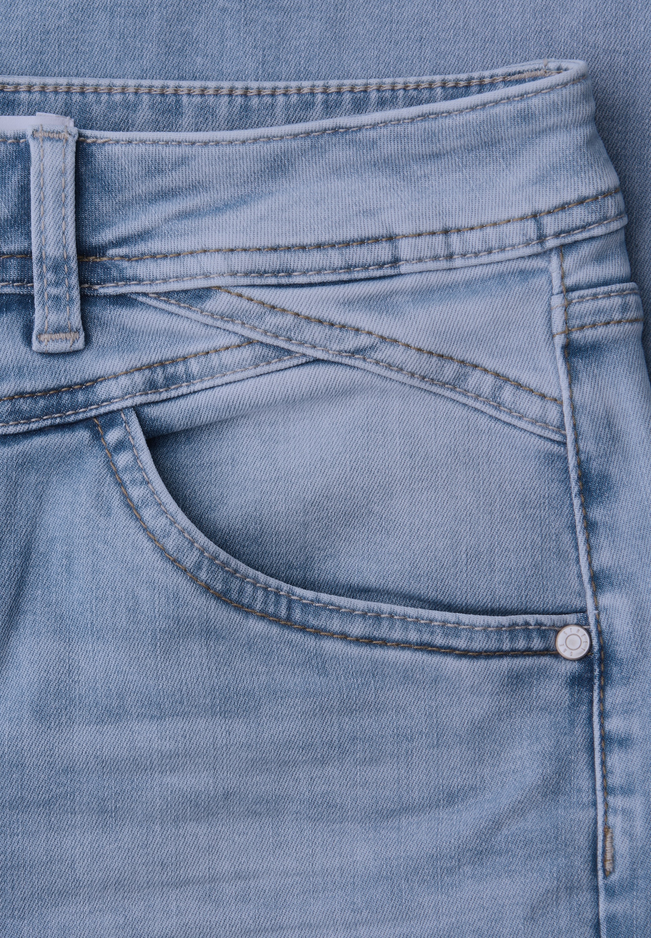 STREET ONE High-waist-Jeans »Style Emee« mit weitem Bein und Viskose mit Stretch