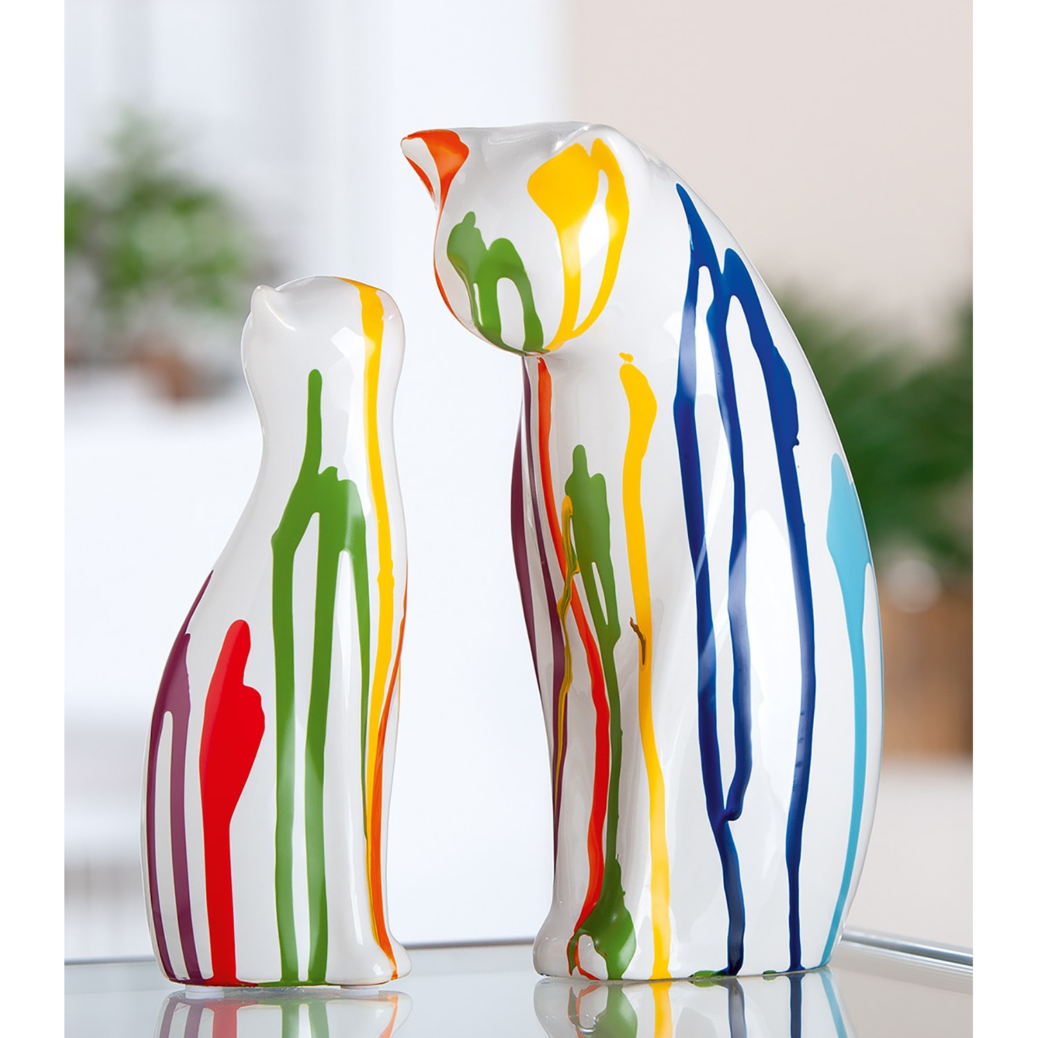 GILDE Skulptur »2tlg. Set Figur Katze Colori weiß« Tierfigur Wohnaccessoire Designkatze jugendliche farbenfrohe Deko