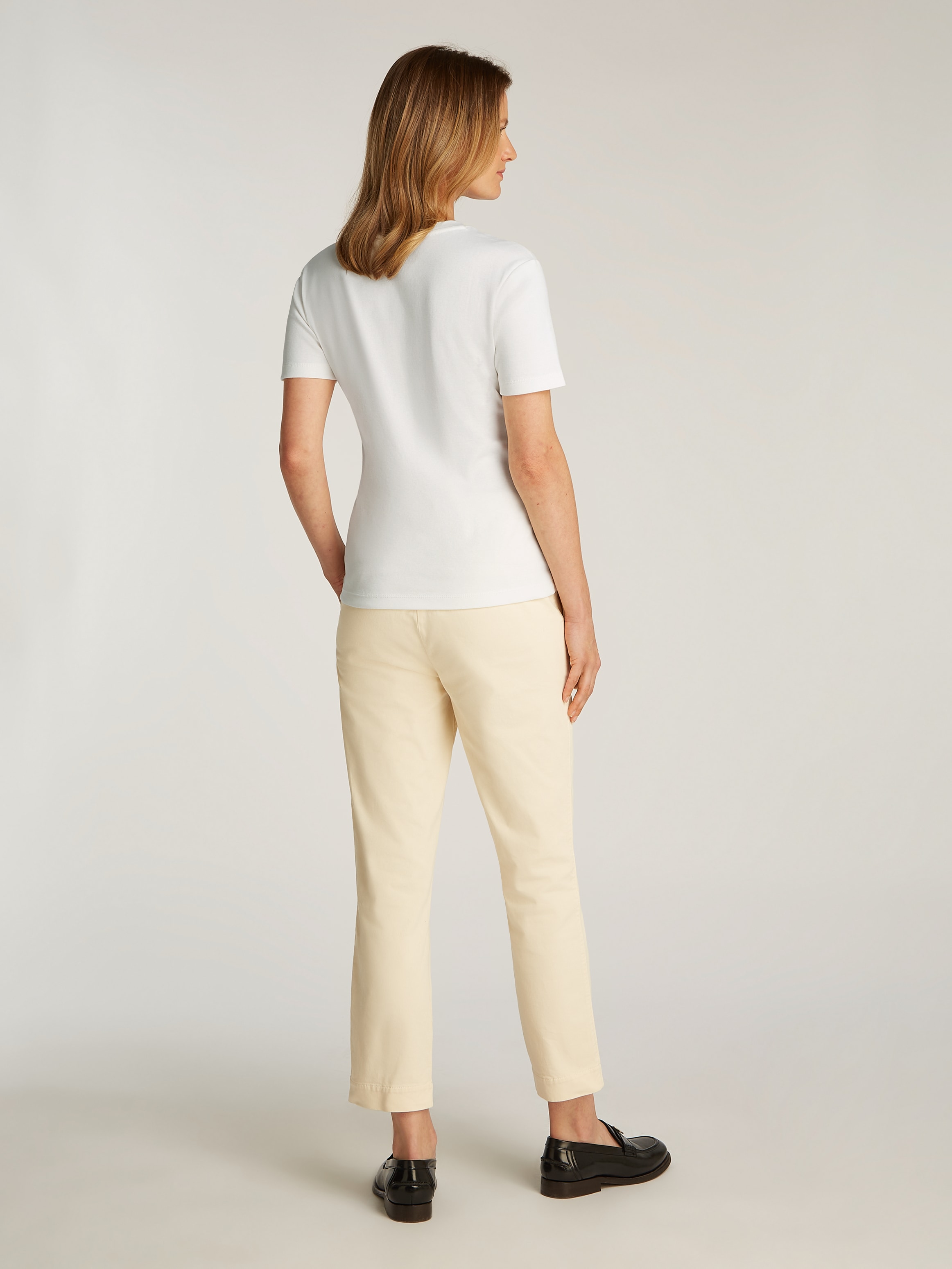 Tommy Hilfiger T-Shirt »SLIM CODY C-NK SS«, mit Logostickerei