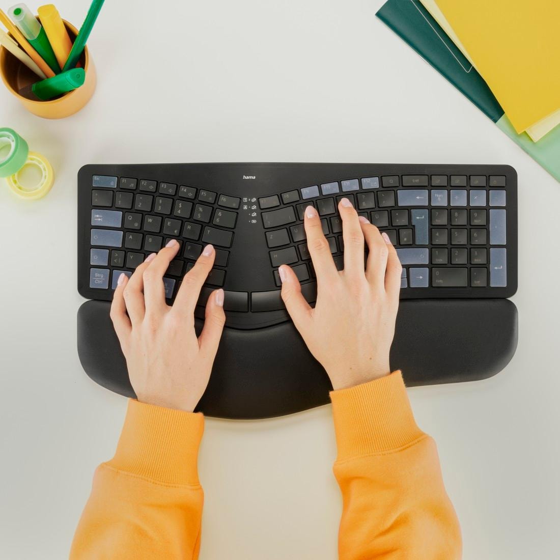 Hama ergonomische Tastatur »Ergonomische Tastatur (kabellos, Multi Device, 2x Bluetooth, 1x Funk)« (Handgelenkauflage | ausklappbare Füße)