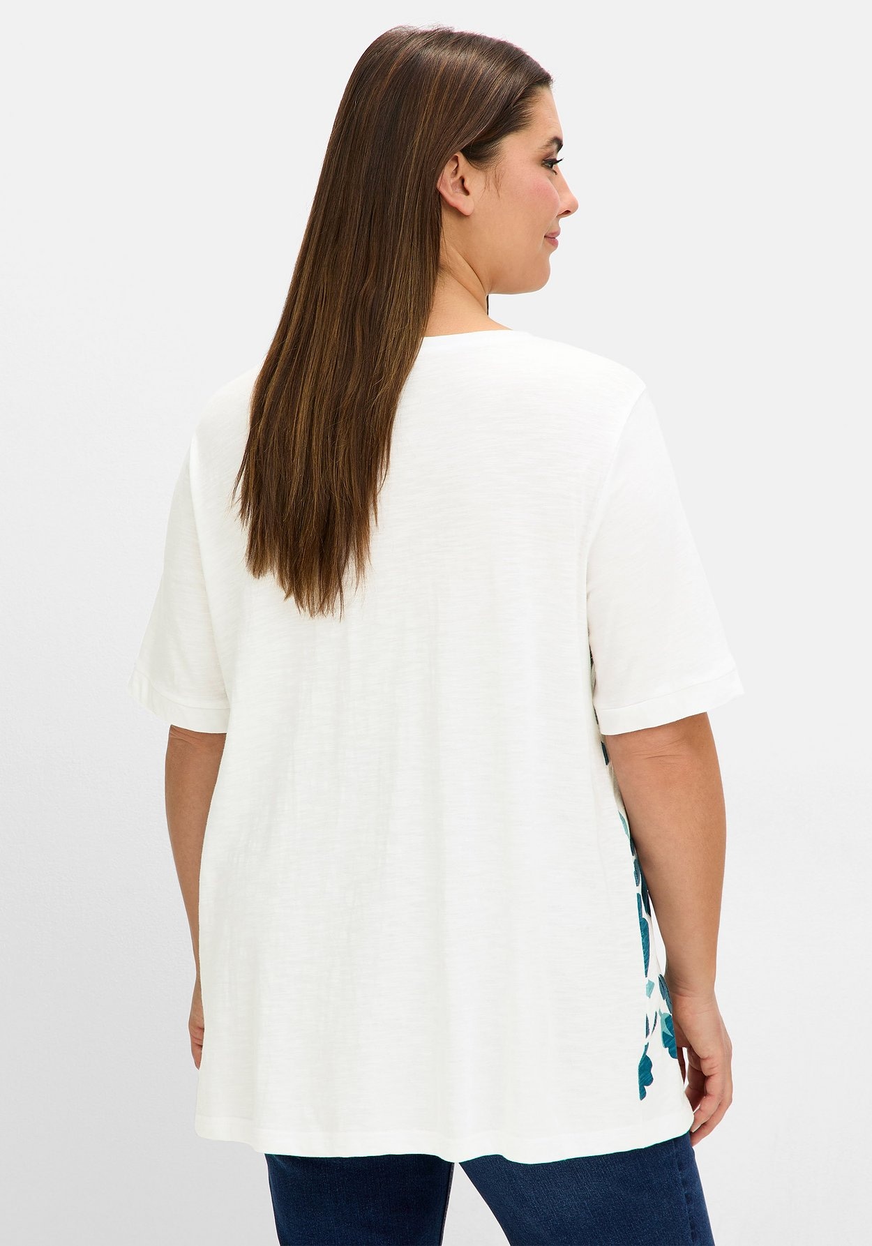 Sheego T-Shirt »A-Linien-Shirt mit Floral-Druck und Stickerei«