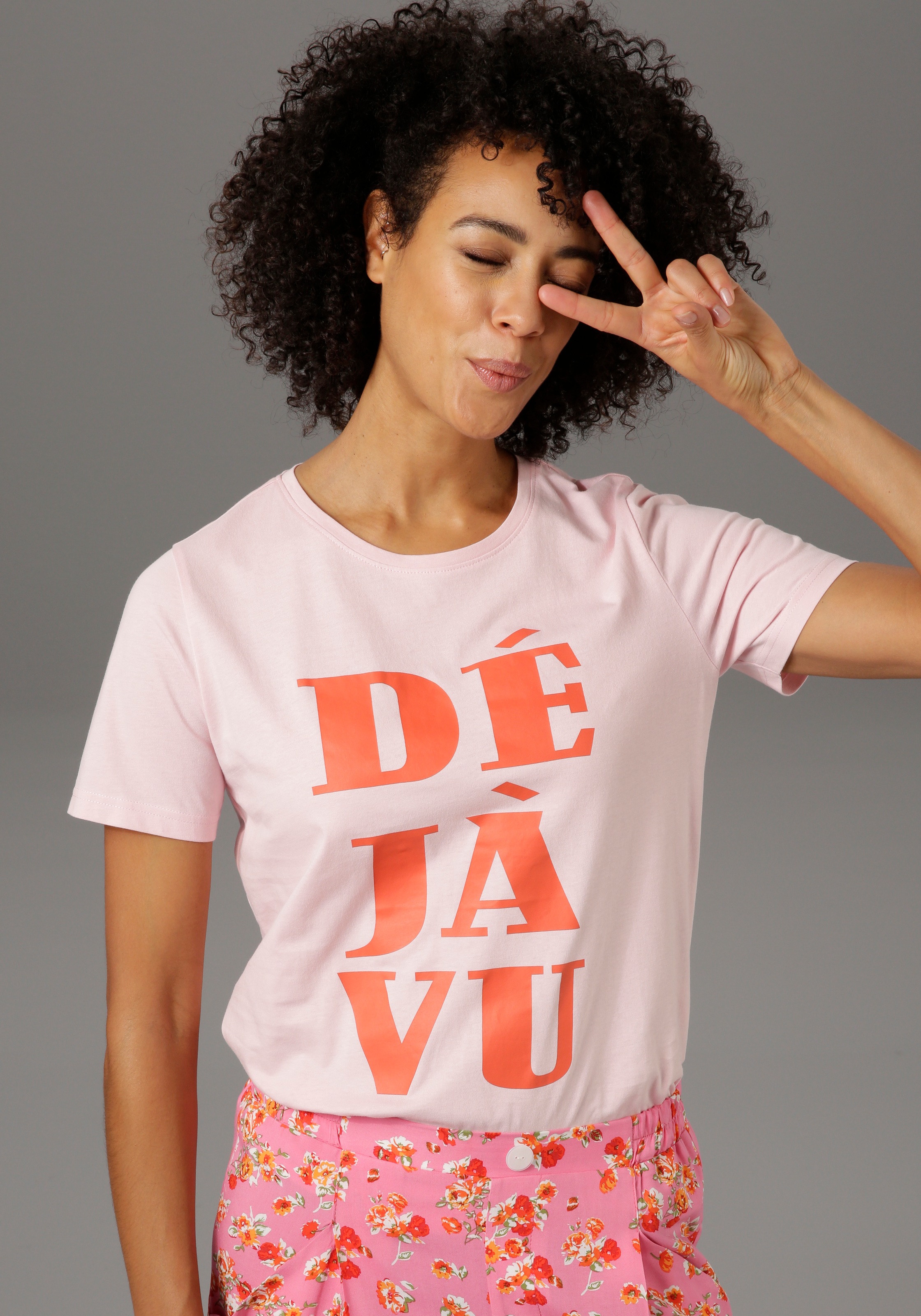 Aniston CASUAL T-Shirt, mit Déjá-vu