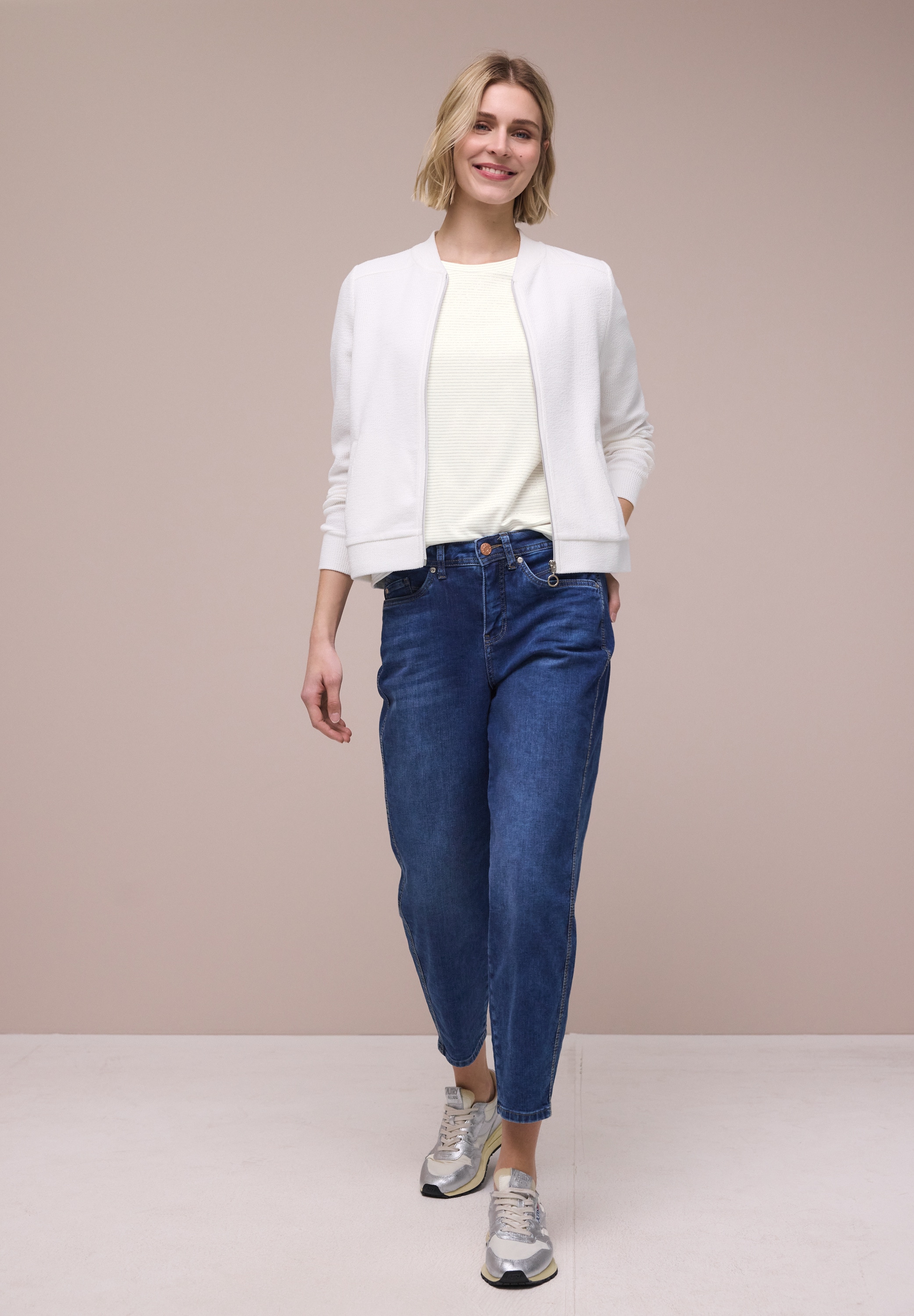 STREET ONE Kurzarmshirt Sommershirt mit Rundhals und Glitzerstreifen