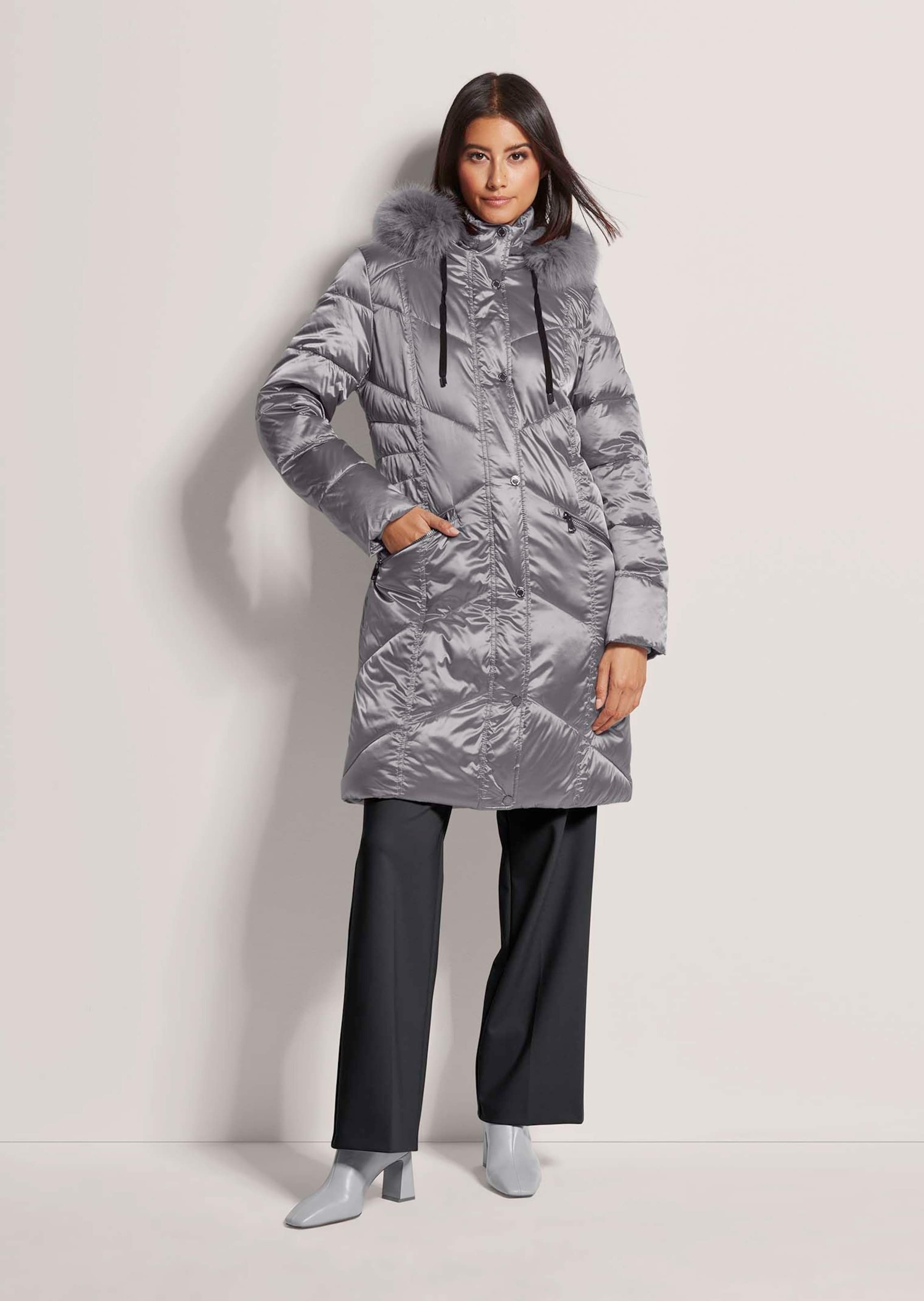 MADELEINE Steppjacke »Wintermantel Kapuzenjacke mit Fancy-Stepp« Webpelzkapuze