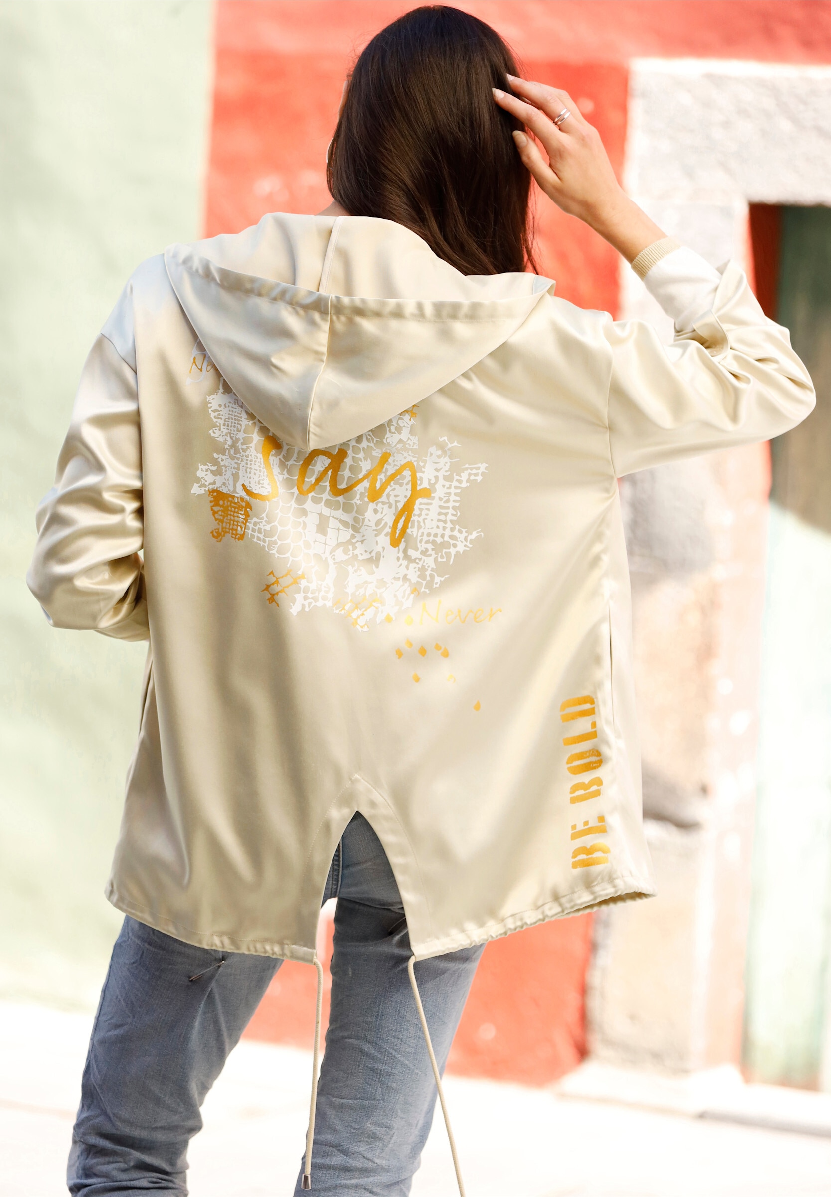 heine Blusenblazer »Blusenblazer Blusenblazer mit Print und Lettering«