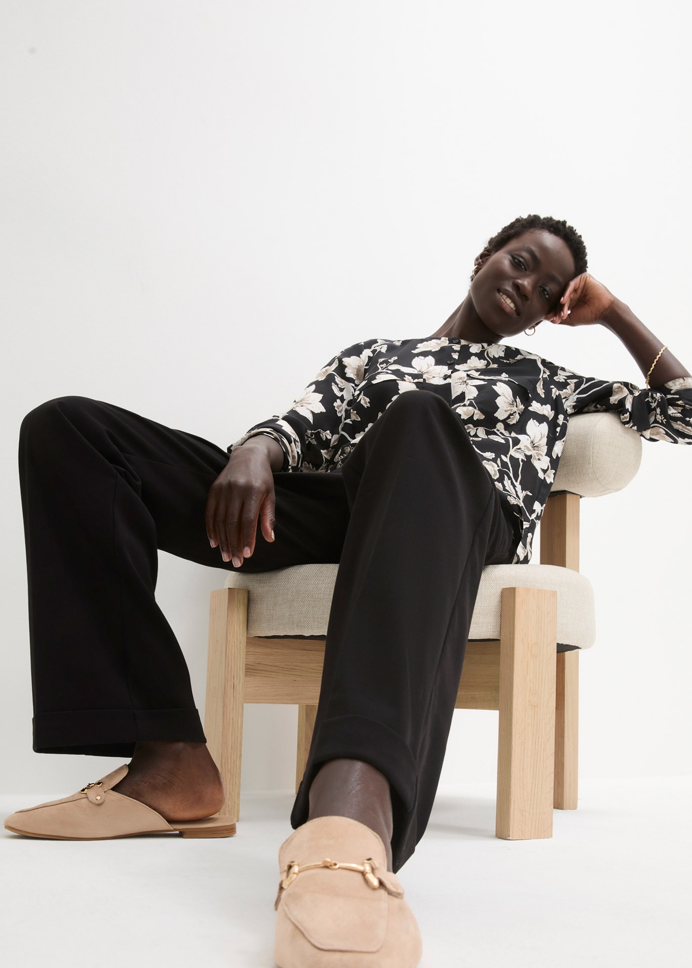 bonprix Marlene-Hose »Marlenehose«  weite Hose, mit Bügelfalte und Umschlagsaum, lockere Passform