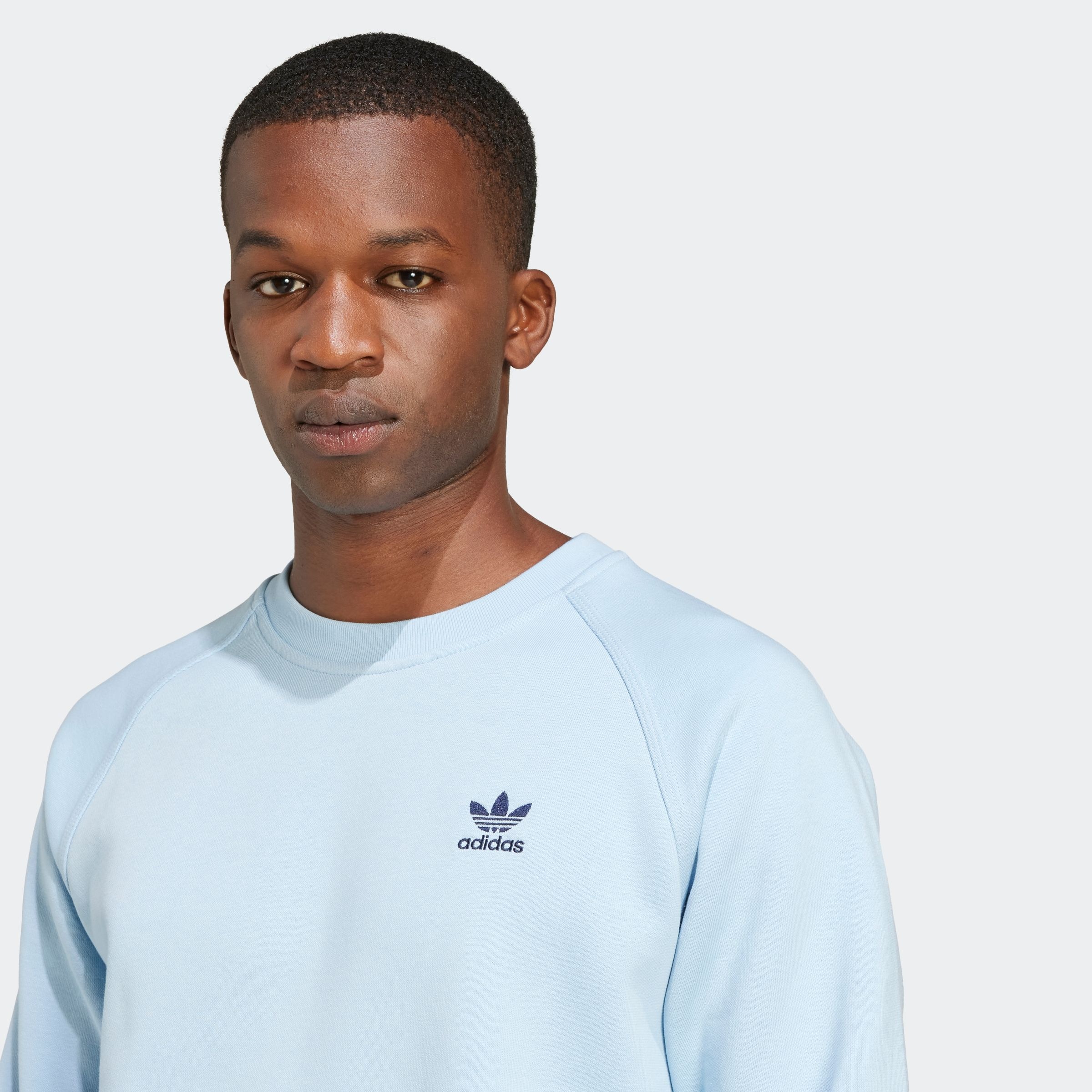 adidas Originals Sweatshirt »ESS CREW«, Essentials Pullover, weiche Innenseite