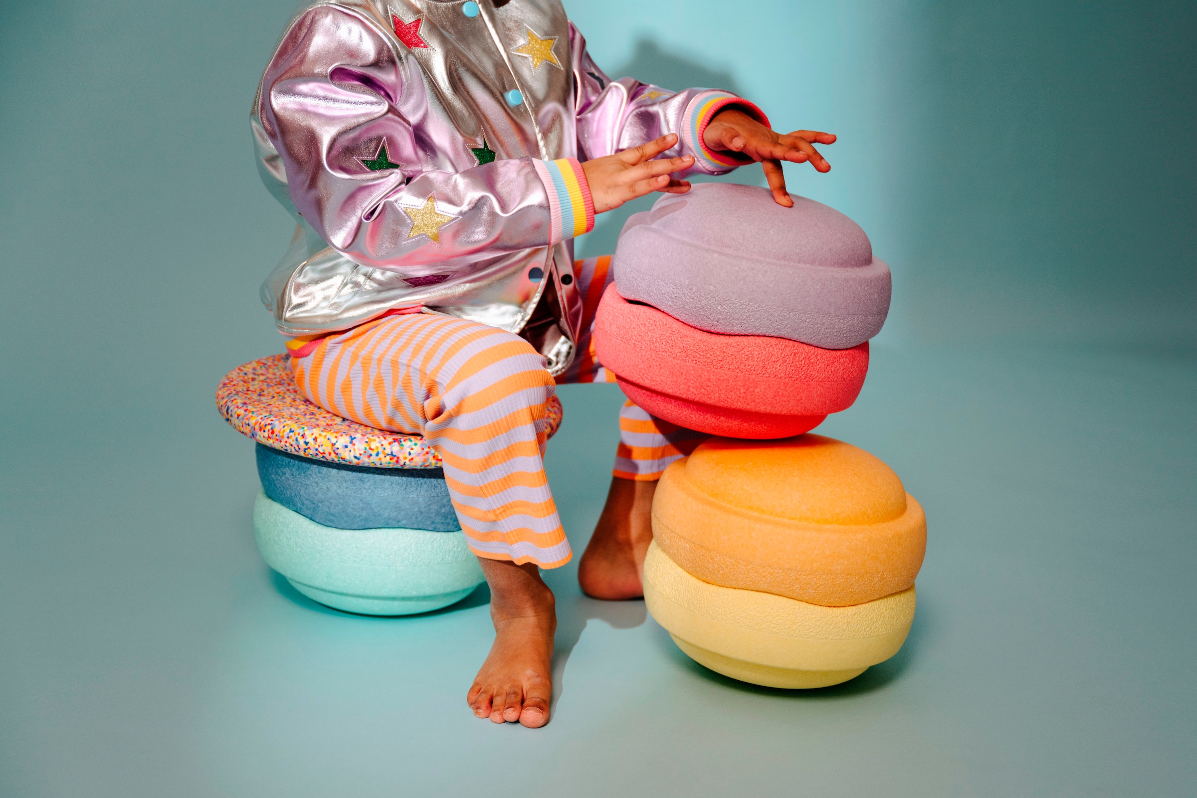 Stapelstein Balancetrainer »Stapelstein® Rainbow Set pastel« inklusive Balance Board
