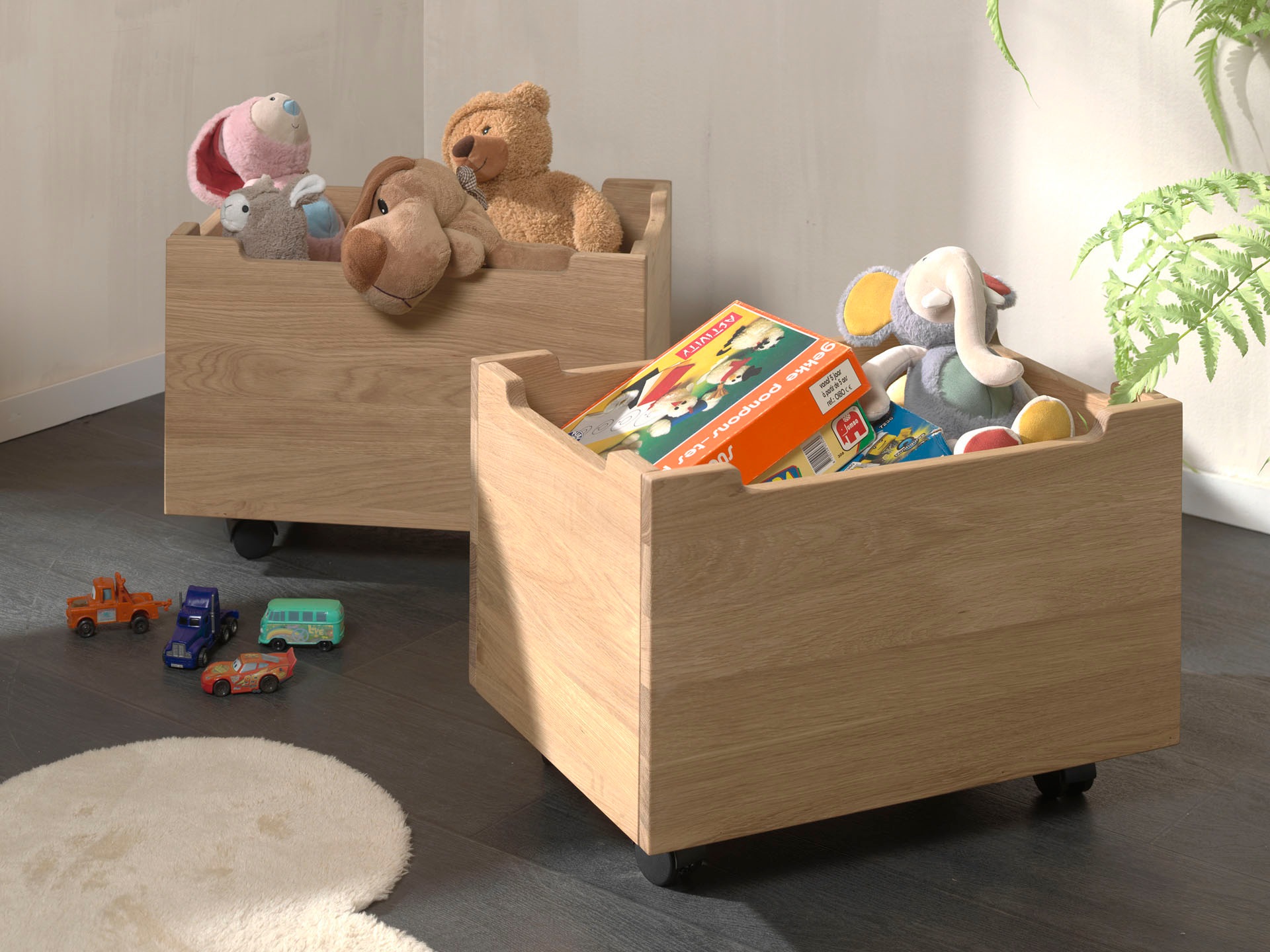 Vipack Container »auf Rollen (2-er Set), aus hochwertigem Massivholz, 2 Ausführungen« das Innenmaß von ca.: B: 52xH: 30,5xT: 36cm bietet viel Stauraum,  universell und durch die Rollen flexibel in Räumen einsetzbar