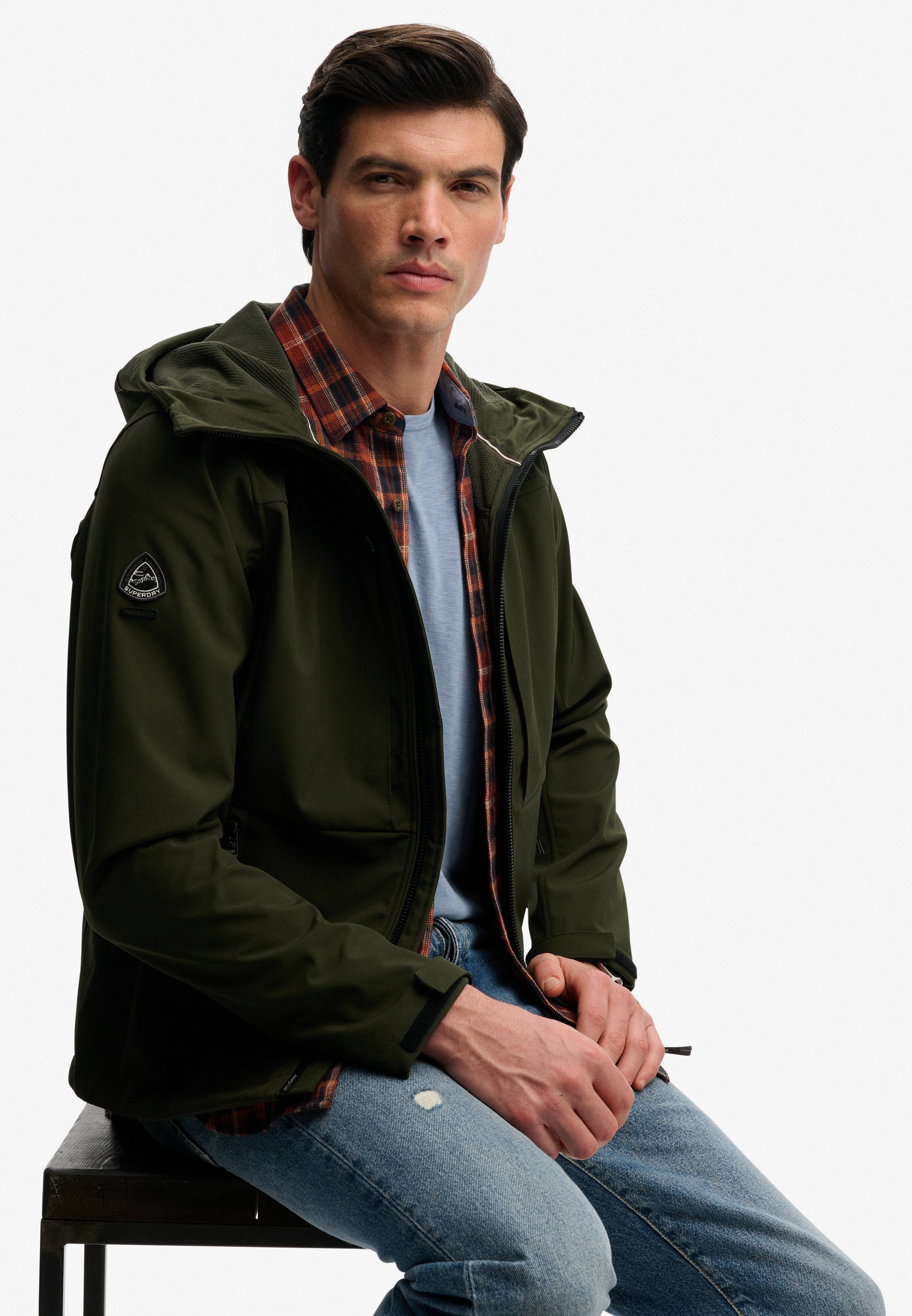 Superdry Outdoorjacke »HOODED SOFTSHELL TREKKER JKT« mit Kapuze