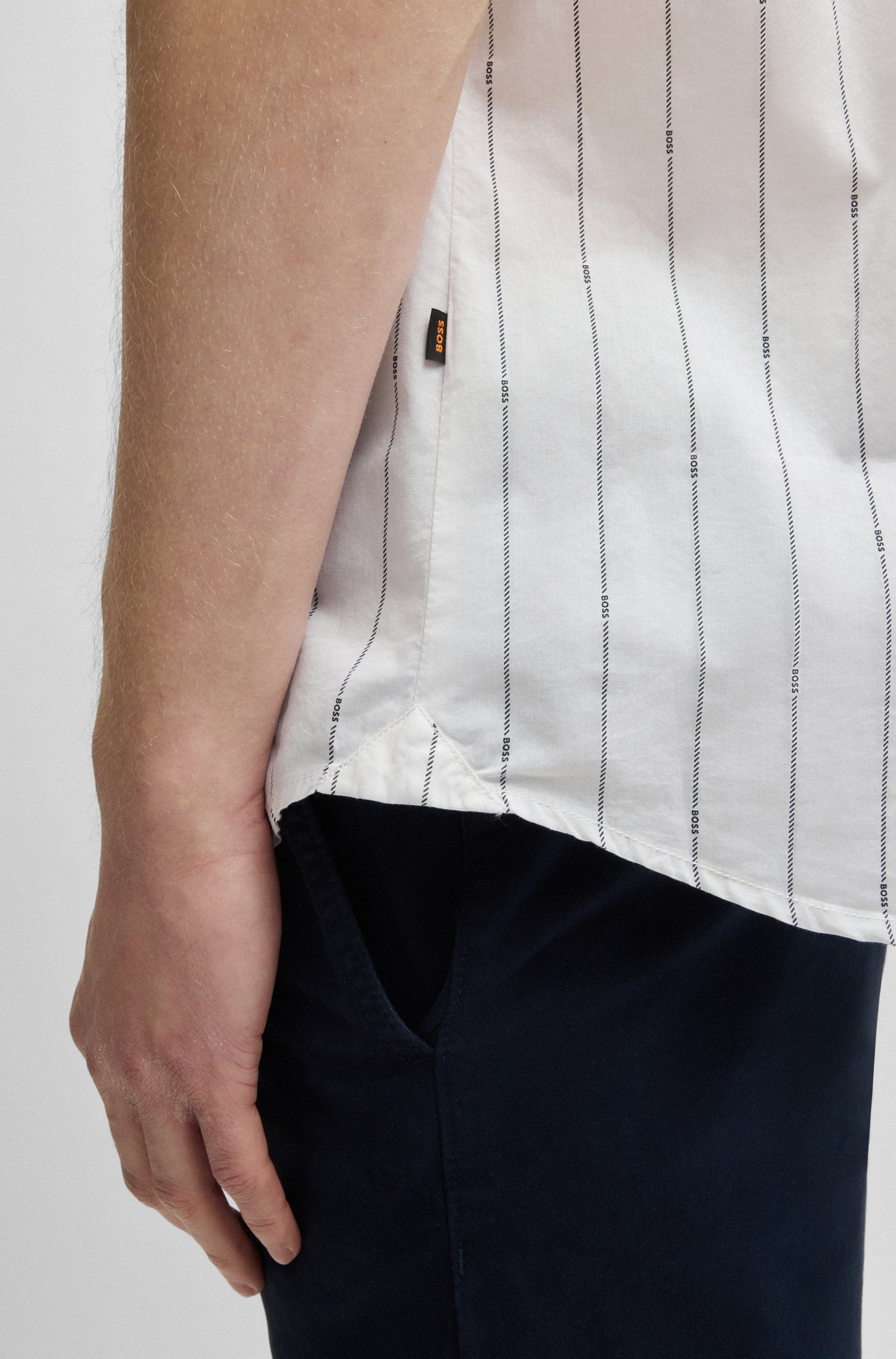 BOSS ORANGE Kurzarmhemd »Rash«, mit durchgehenden Logoprint