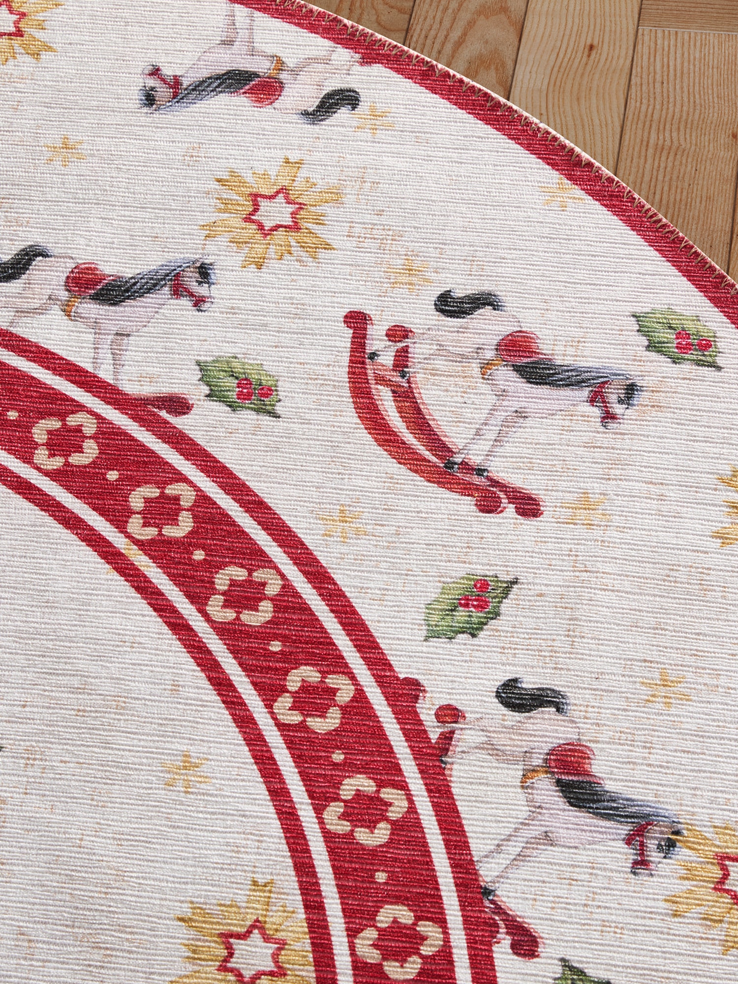 Villeroy & Boch Teppich »Toy's Delight Limited Edition Rocking Horse«, rund, 3 mm Höhe, Limited Edition, Weihnachten, Wohnzimmer, Baumrock, Waschbar, Rund