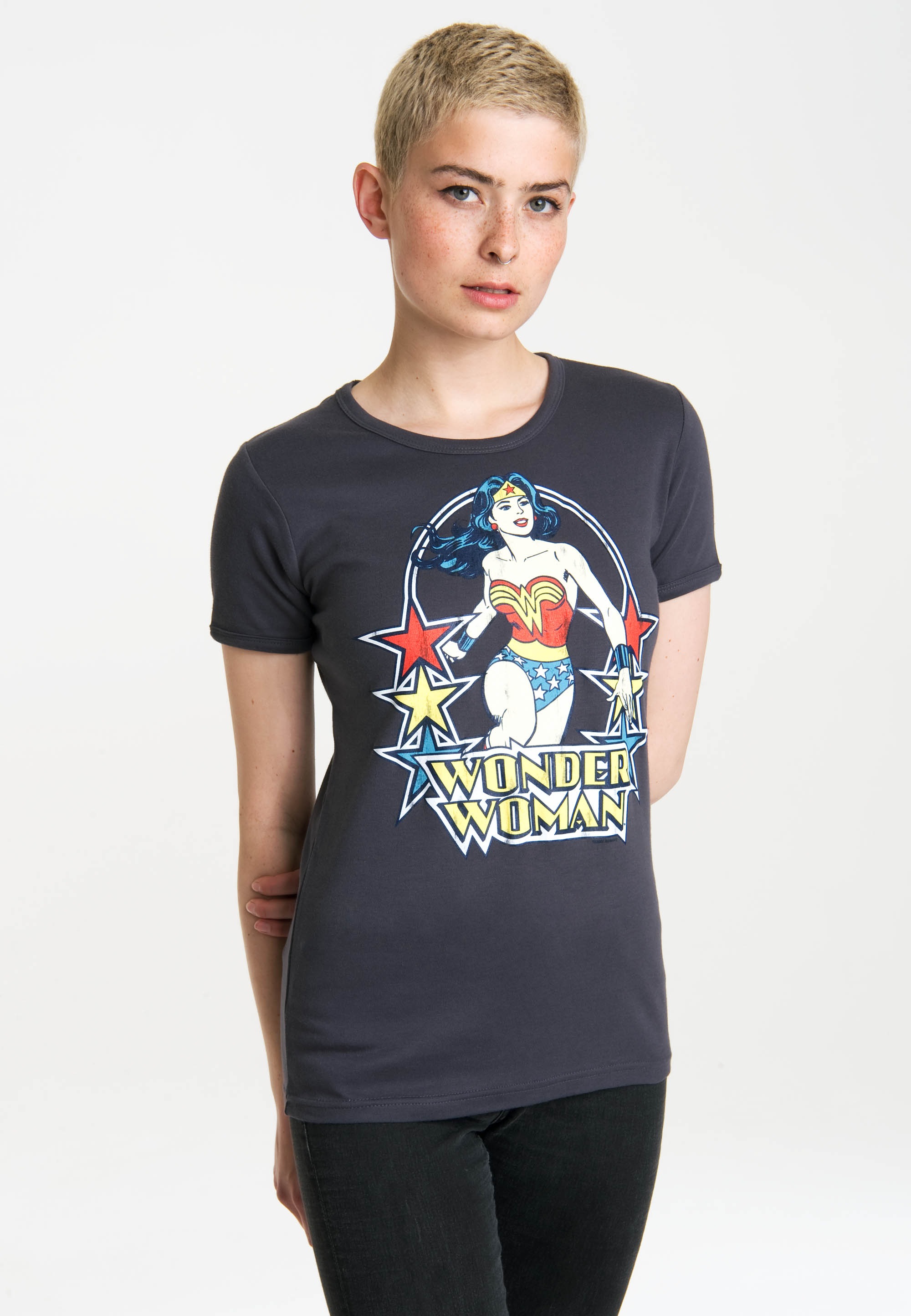 LOGOSHIRT T-Shirt »Wonder Woman – Stars«, mit lizenzierten Originaldesign