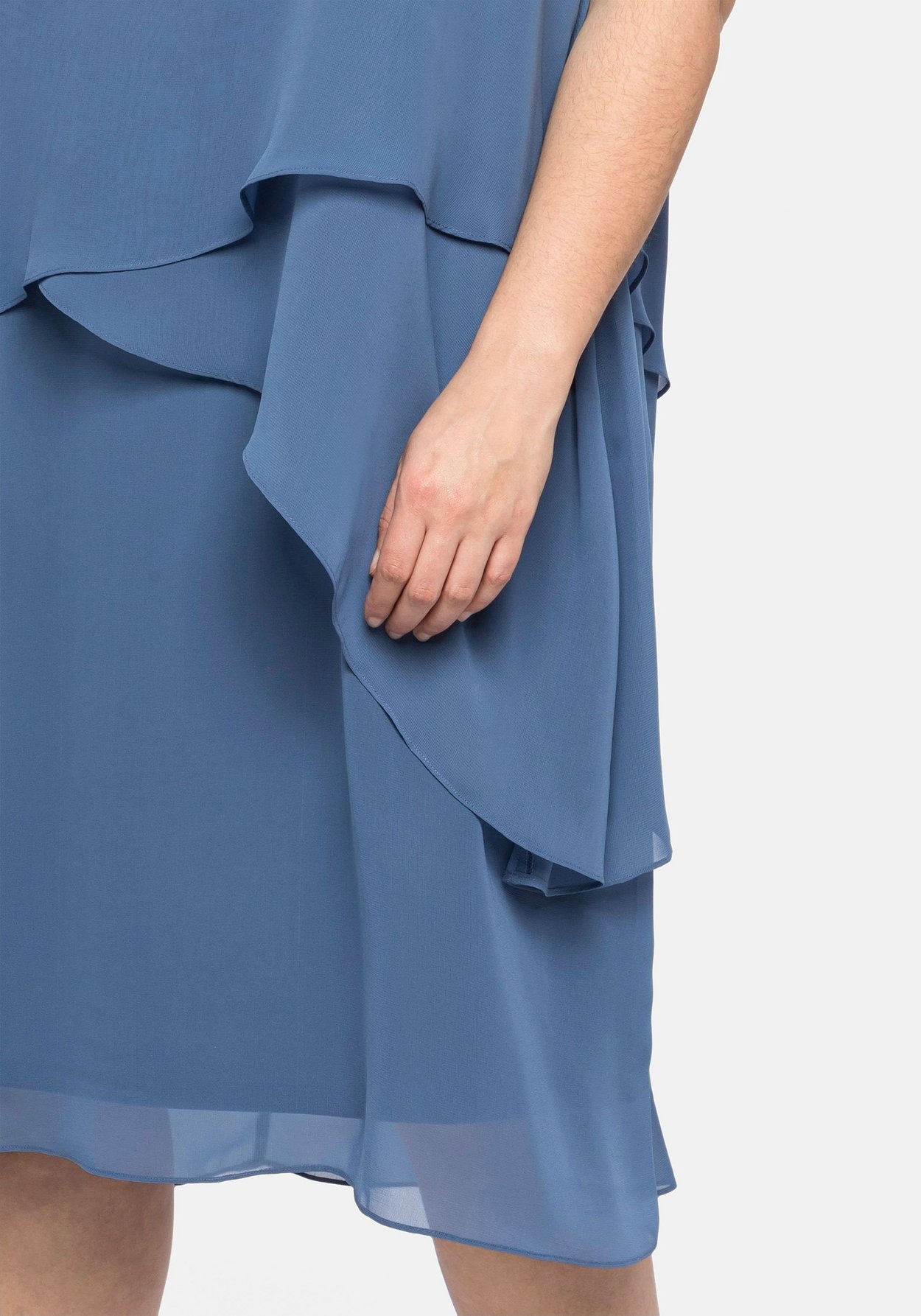 Sheego Cocktailkleid »Cocktailkleid im Lagenlook«, im Lagenlook