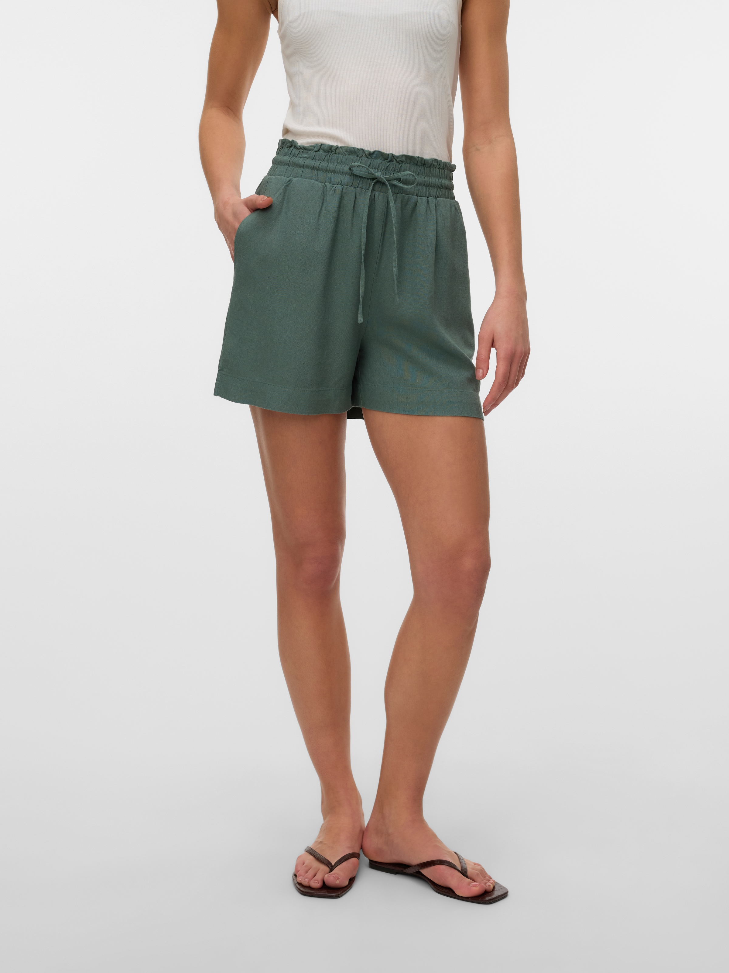 Vero Moda Shorts »VMMYMILO HW PAPERBAG SHORTS WVN GA«, mit Leinen