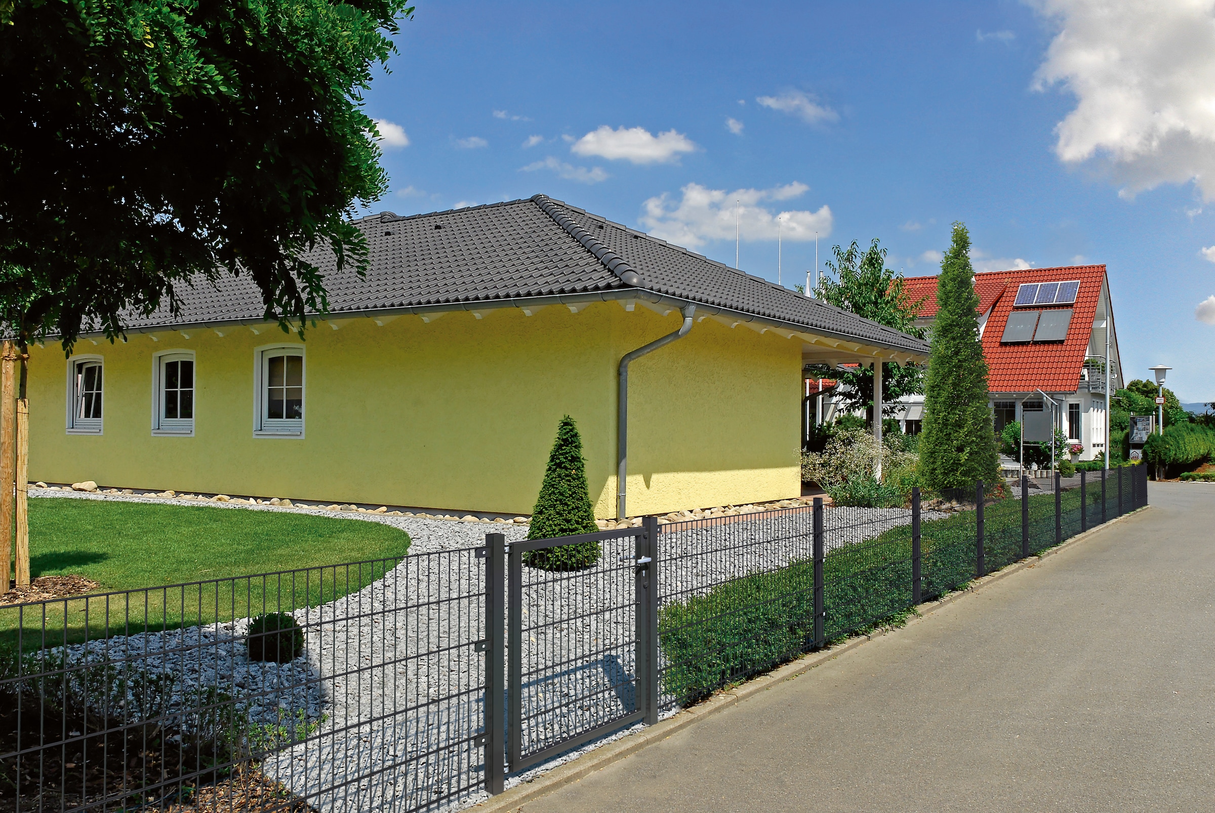 Alberts Zaunpfosten 60x40 mm für Doppelstabmattenzaun, 240 cm, mit Klemmlaschenbefestigung