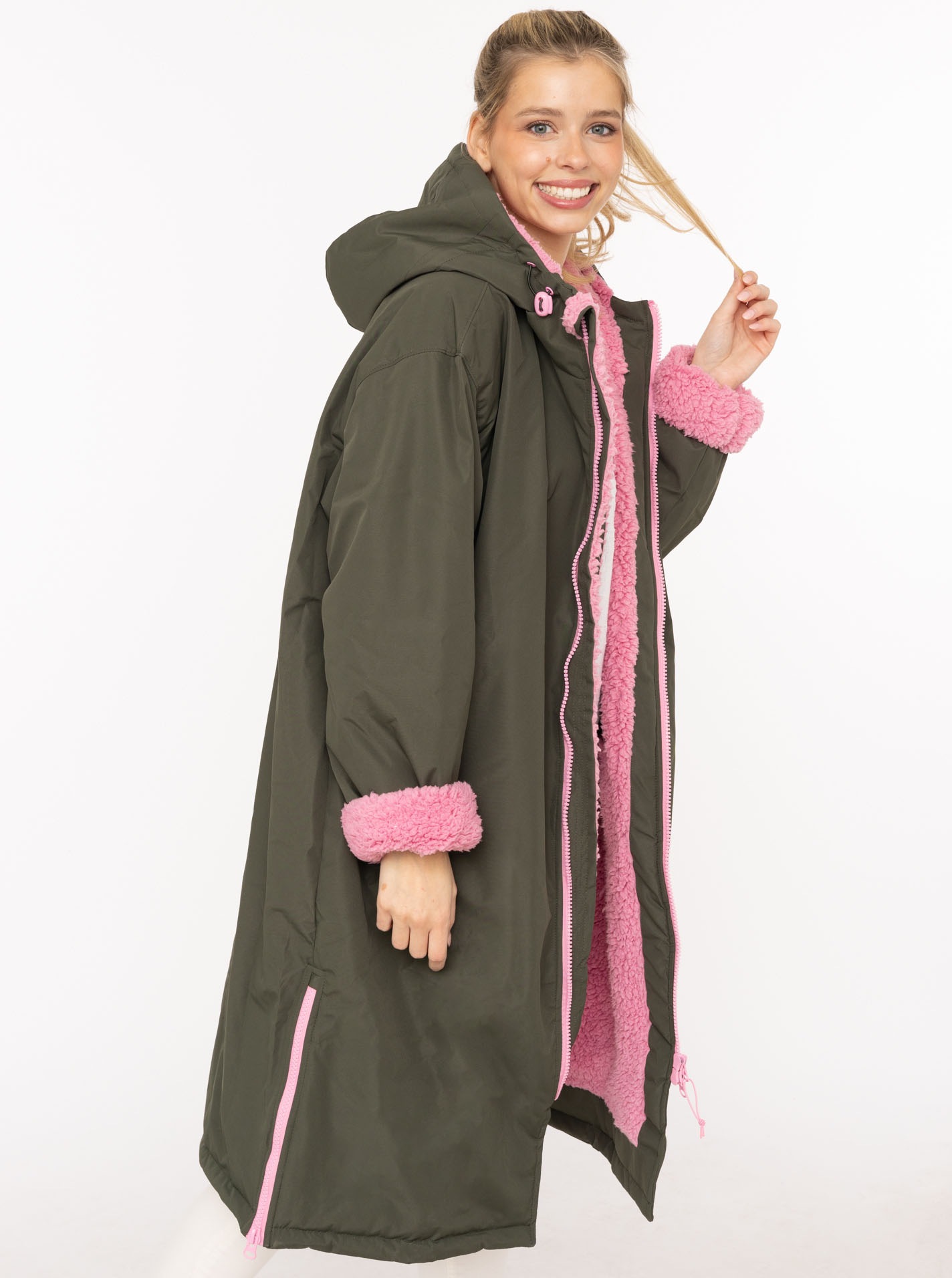 Zwillingsherz Kurzmantel »"Oversize Windjacke ZH"« seitliche Taschen, Kapuze, Reißverschluss, Teddy Futter