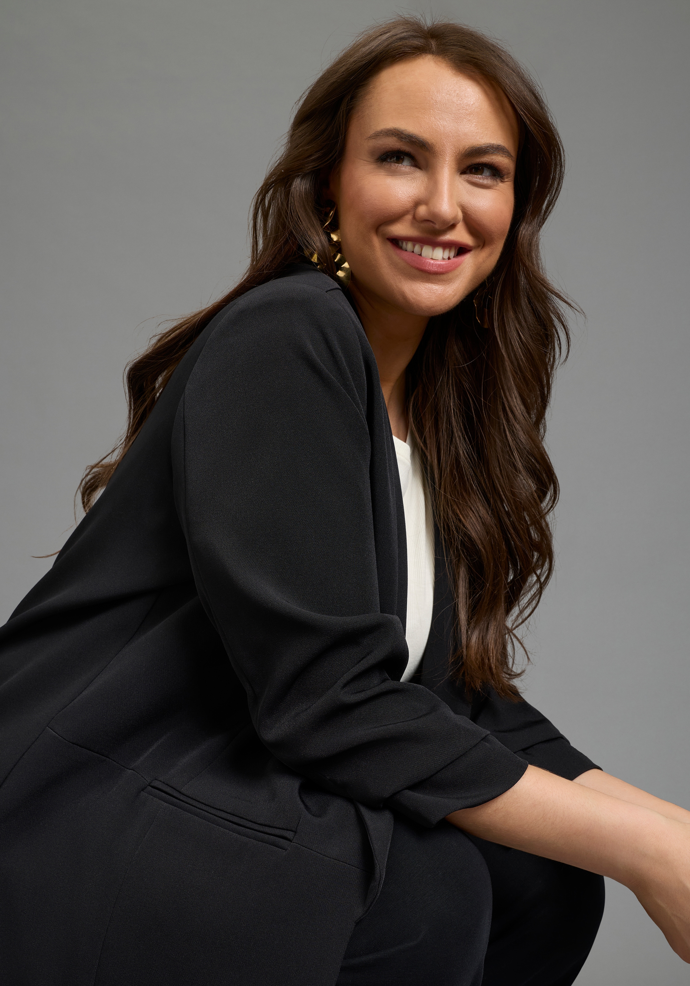 Laura Scott CURVE Longblazer feminin geschnittener Blazer, figurumspielende Passform