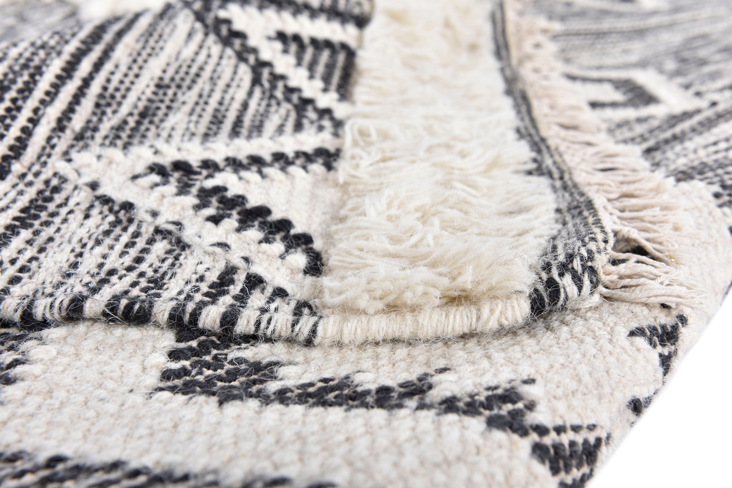 THEKO Wollteppich »Mora - 14019« rechteckig 10 mm Höhe Handweb Teppich, reine Wolle, handgewebt, Rauten Design, mit Fransen