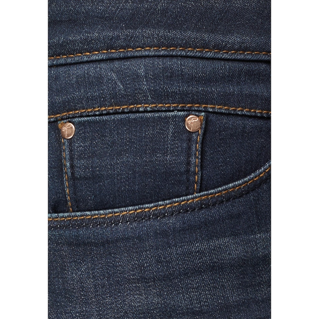 TOM TAILOR Skinny-fit-Jeans, in figurbetonter 5-Pocket-Form