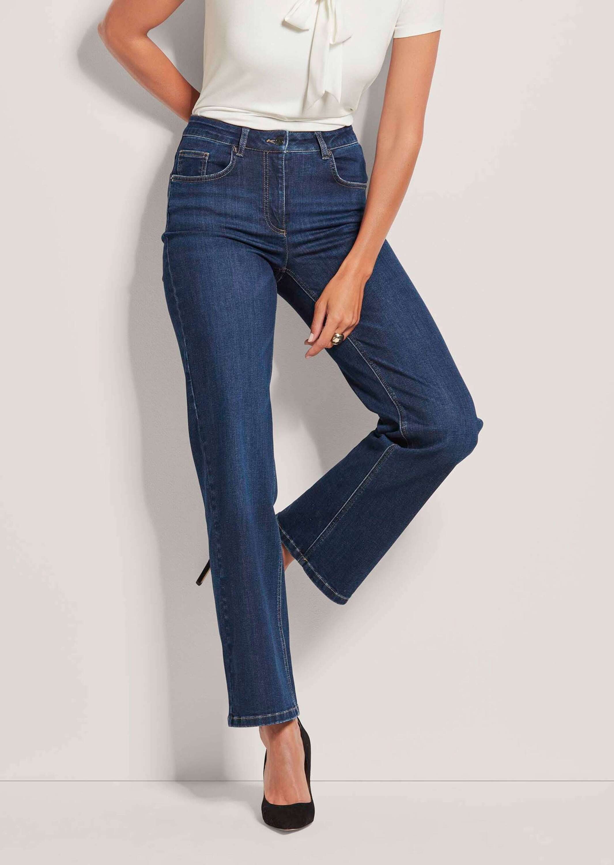 MADELEINE Regular-fit-Jeans »M-Jeans, weit M-Jeans in gerader Form mit Logo-Stickerei«