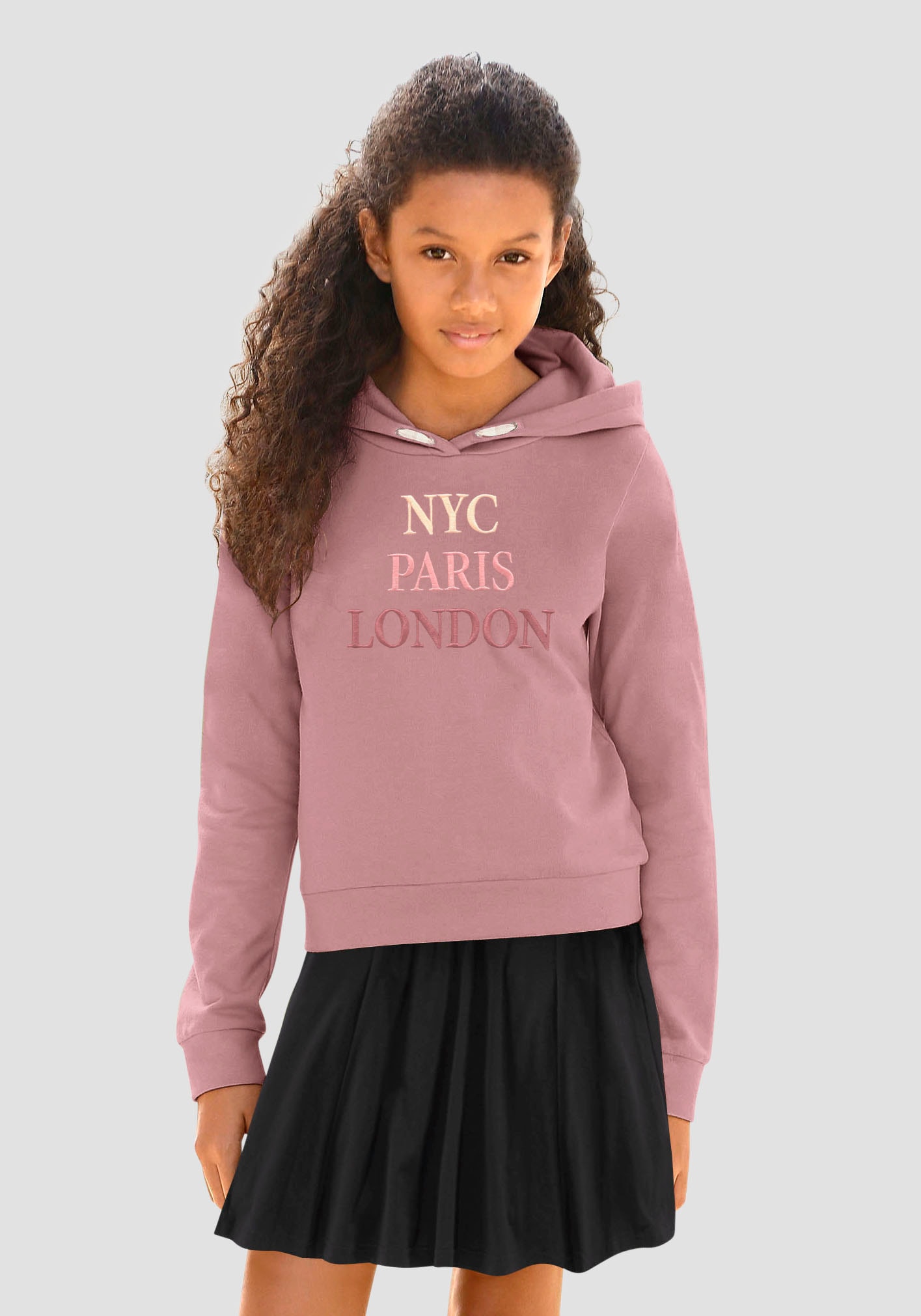 London«, Shop KIDSWORLD im Online »NYC mit Kapuzensweatshirt Stickerei OTTO Paris