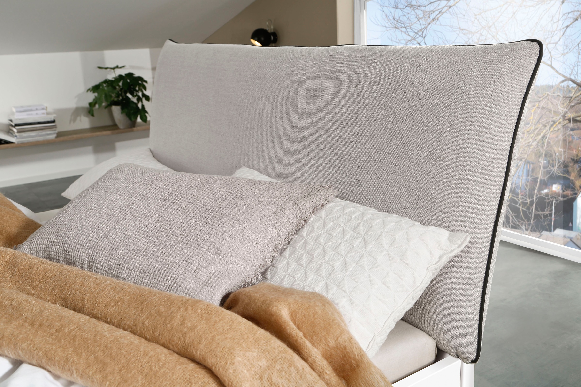 rauch Futonbett »Aditio« Kopfteil Webstoff mit abgesetztem Keder