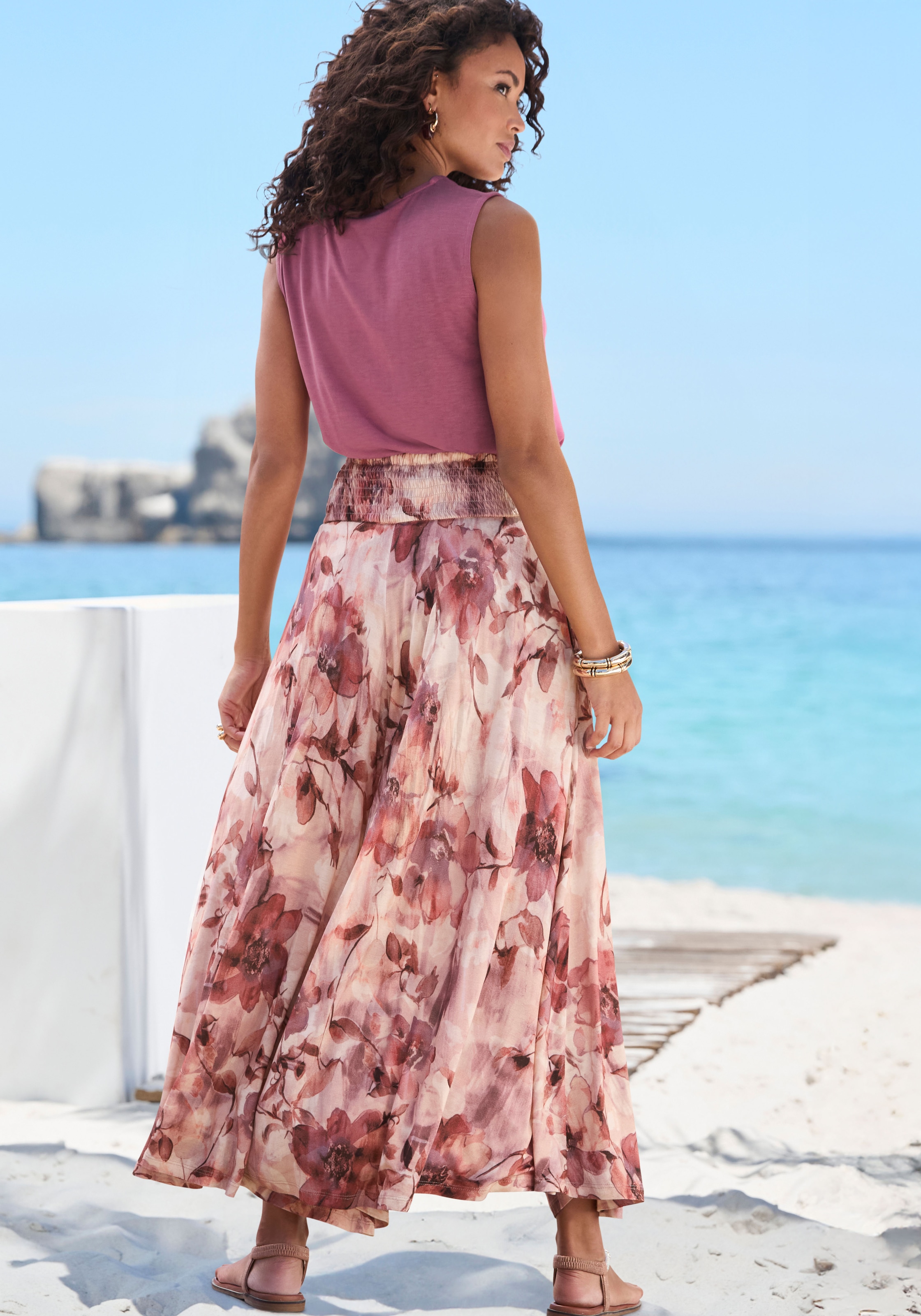 LASCANA Hosenrock »mit extra weitem Bein« mit Blumenprint, Culotte, 7/8-Länge, leichte Sommerhose