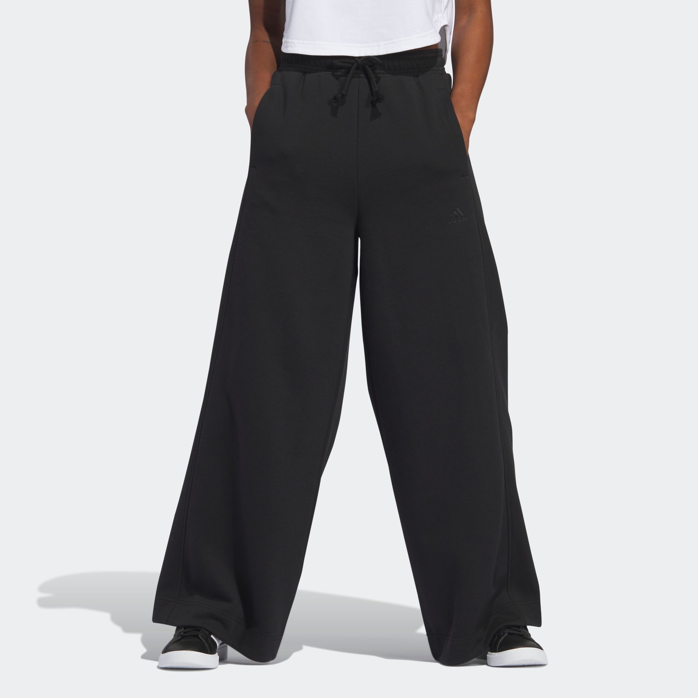 adidas Sportswear Sporthose »W ALL SZN WL«, (1 tlg.)