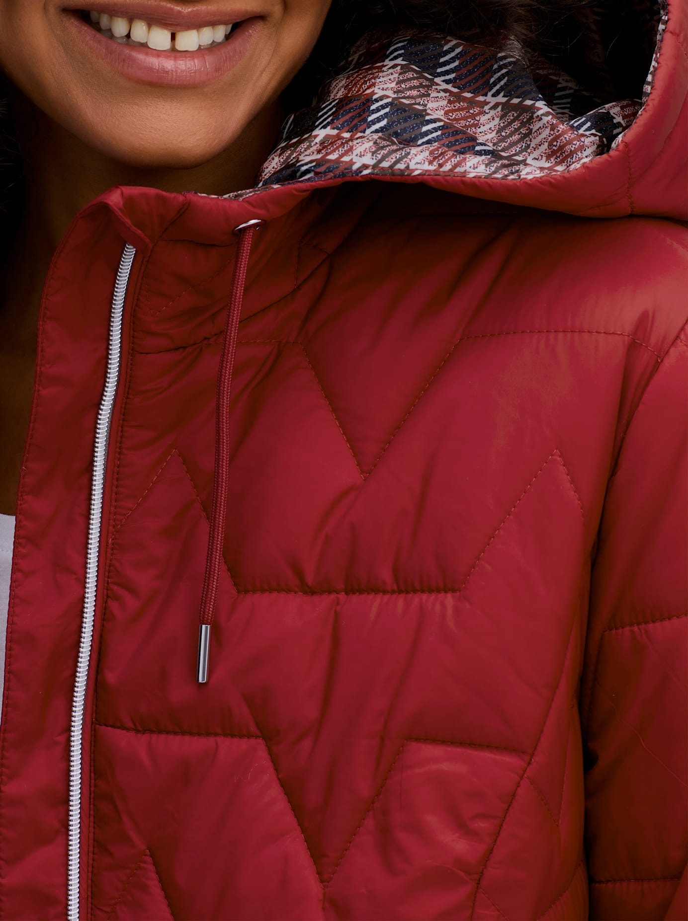 Sheego Steppjacke mit Kapuze