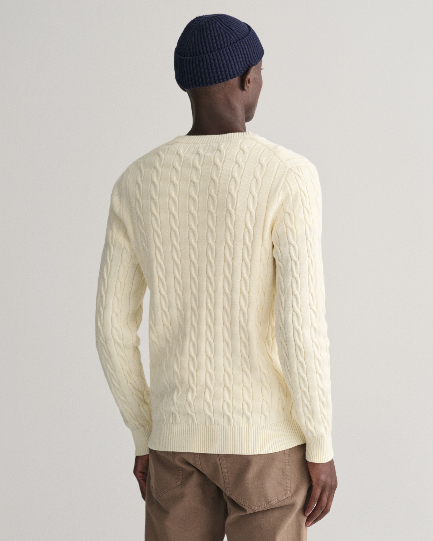 Gant Strickpullover »COTTON CABLE C-NECK«, mit Wappen-Logostickerei auf der Brust