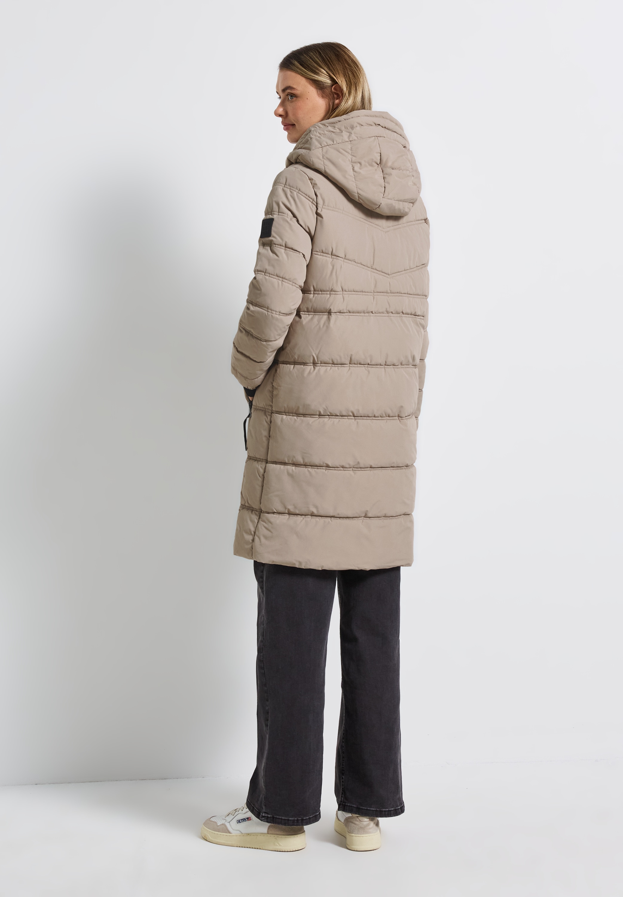 STREET ONE Steppjacke, mit Kapuze, lange Winterjacke, mit Kapuze