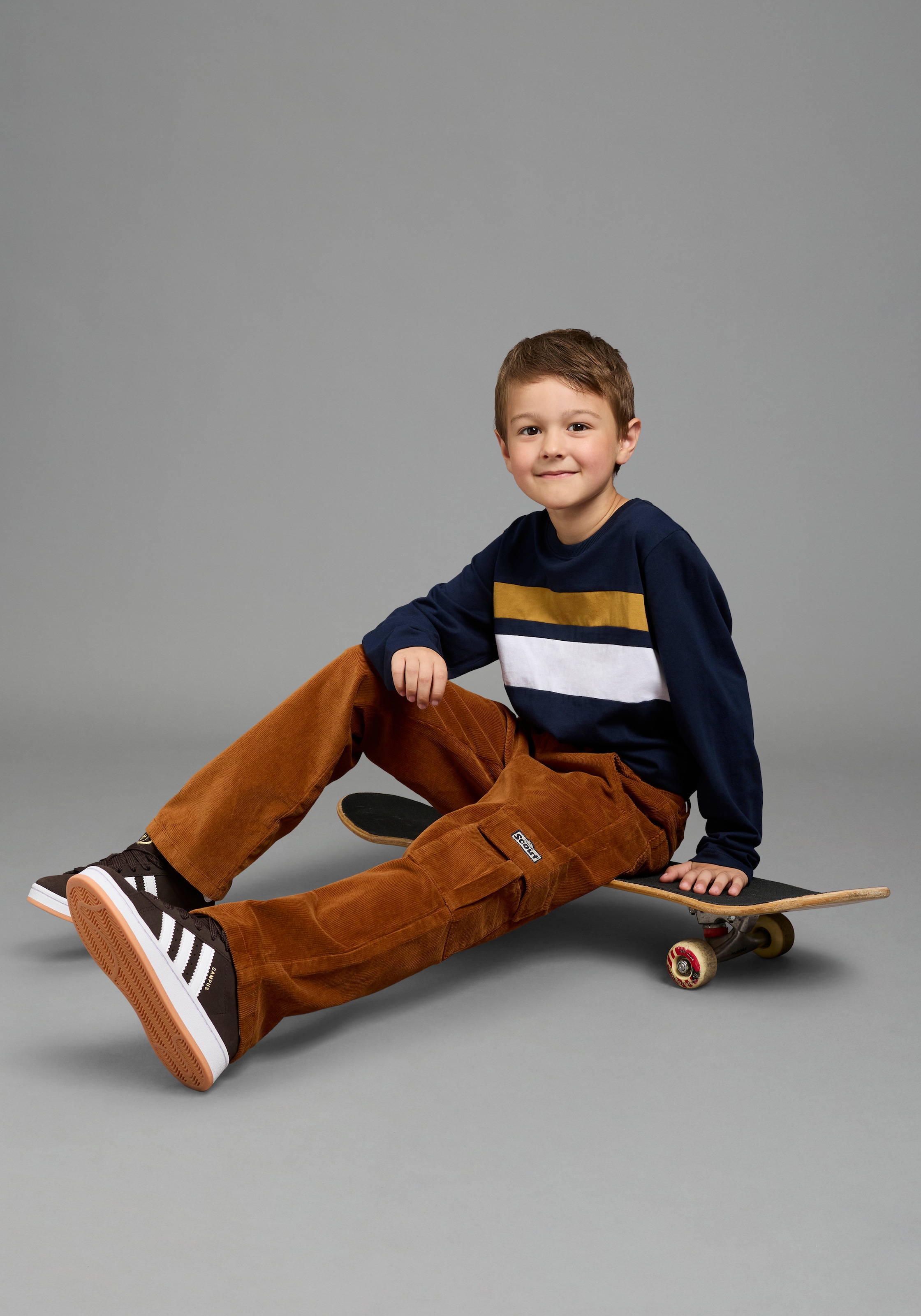 Scout Cordhose »Cordhose mit Cargotasche - NEU von SCOUT«  Cargo-Cordhose in lässige Passform und innenliegendem Gummizug