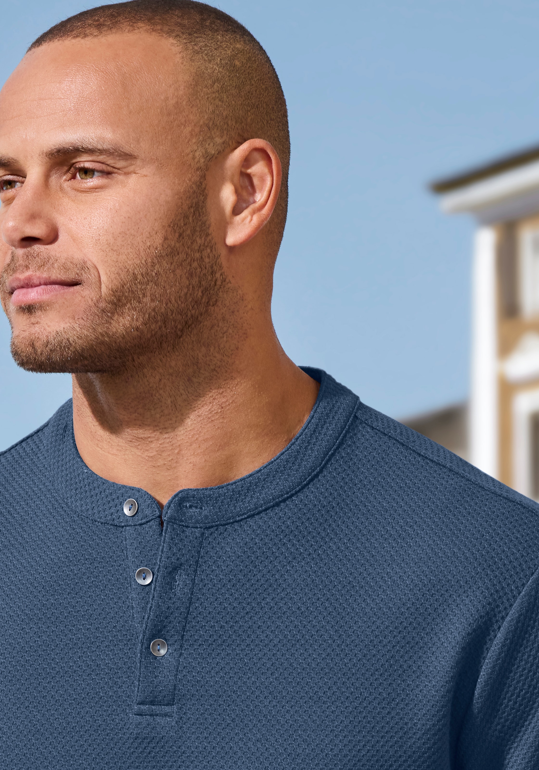 John Devin T-Shirt »Kurzarm-Poloshirt aus Struktur-Qualität« mit modischem Stehkragen und Knopfleiste